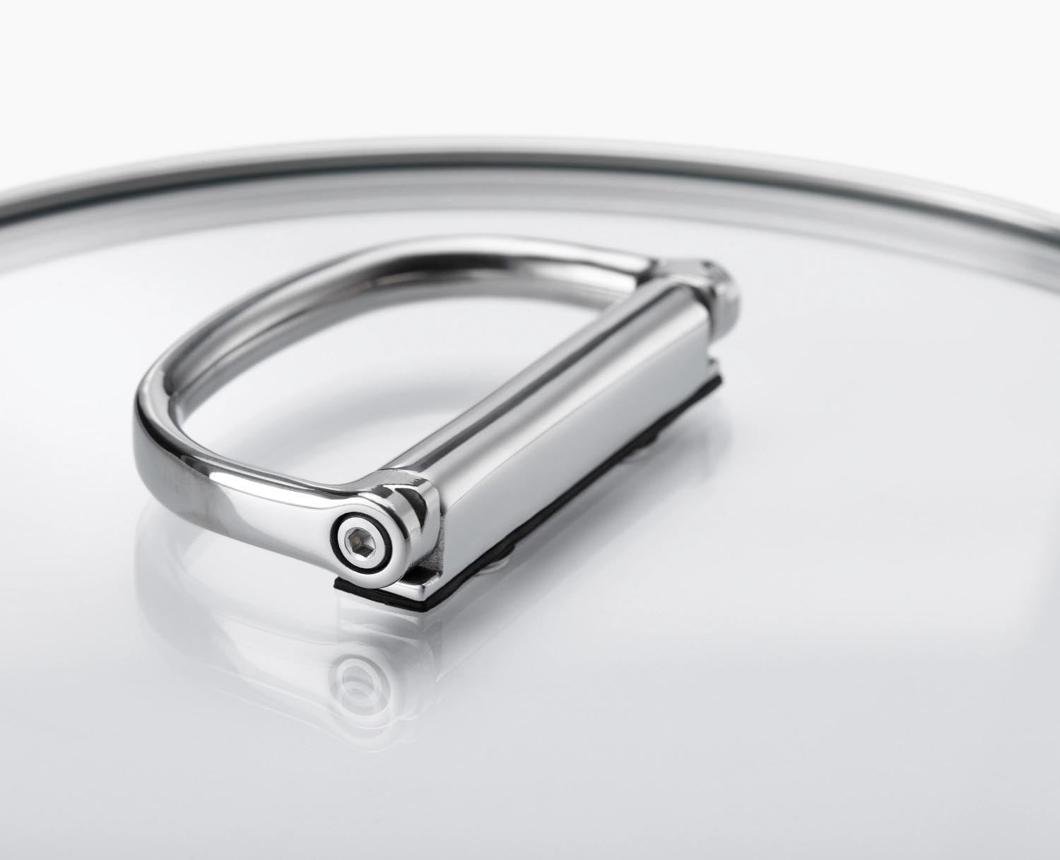 Das 3-teilige Space Pfannenset von Joseph Joseph (15/19/23 cm) kombiniert kompaktes Design mit praktischer Funktionalität.