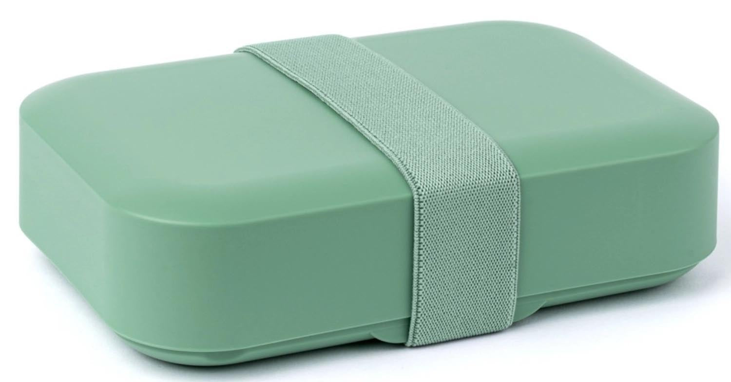 Lunchbox M PP sage in Grün präsentiert im Onlineshop von KAQTU Design AG. Aufbewahrungsbehälter ist von Amuse
