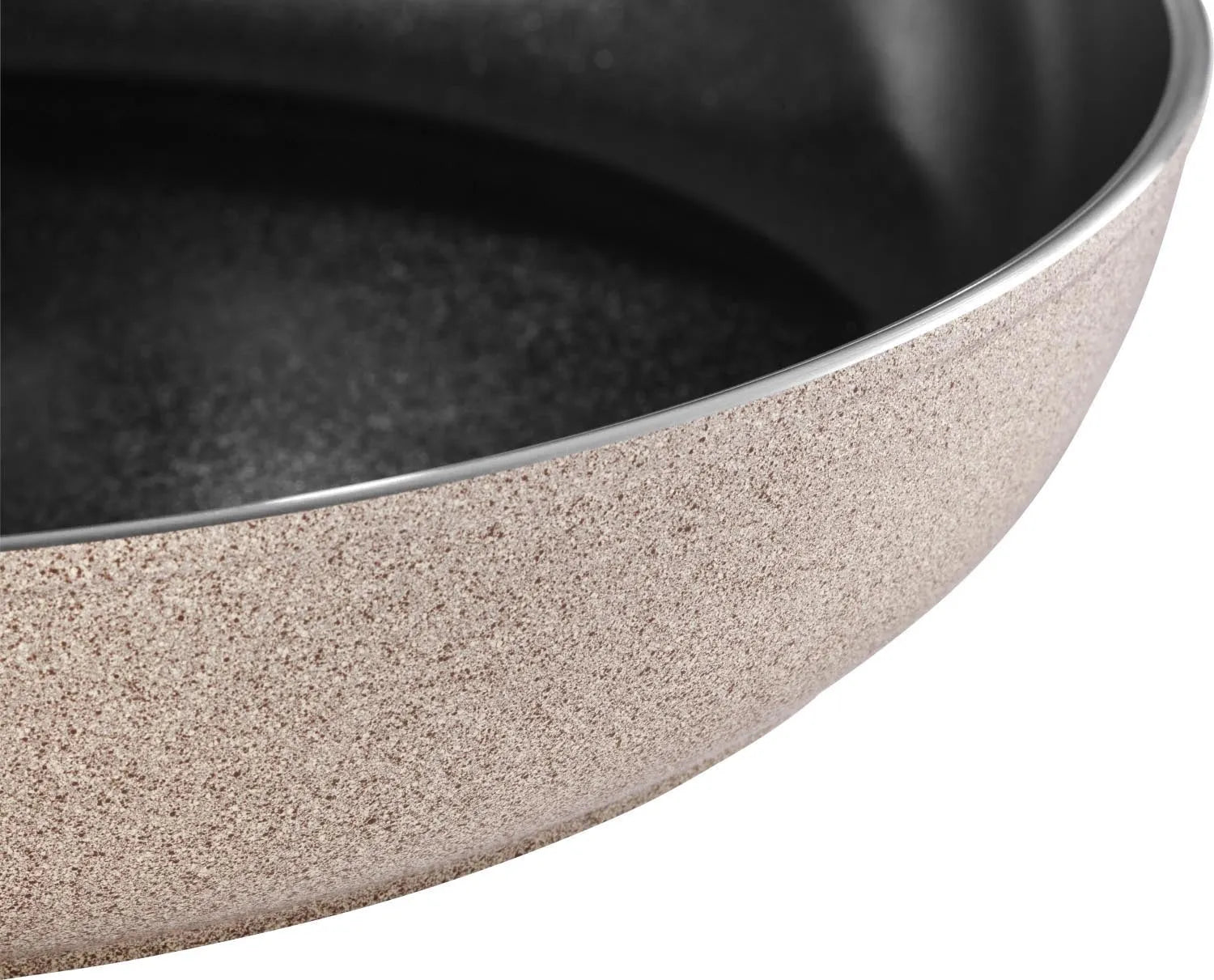 Die Ledro Bratpfanne 20 cm von Ballarini bietet optimale Wärmeverteilung und ist ideal für gesundes, fettarmes Braten.