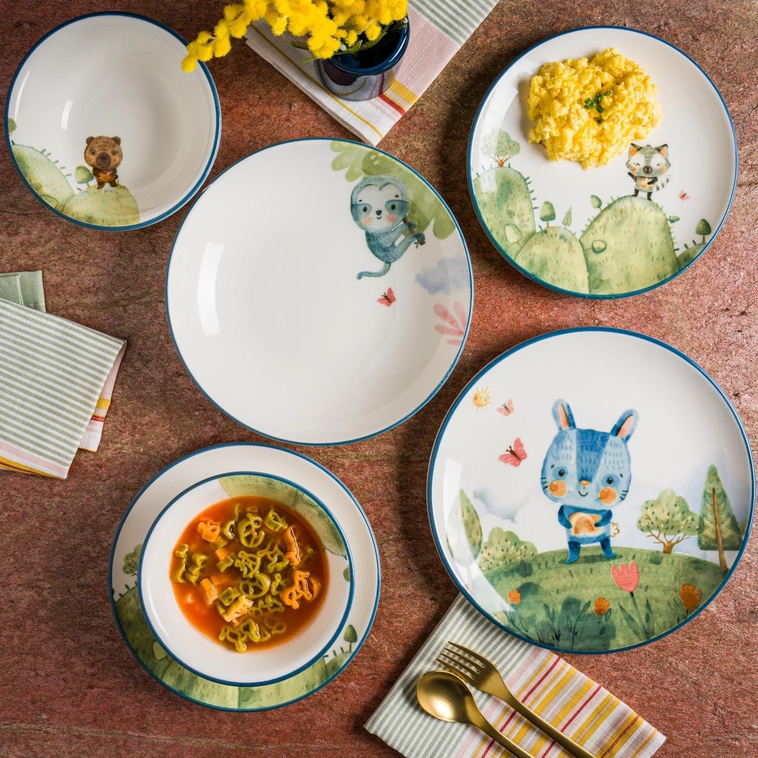Tiefer Teller (23 cm, 1 l) aus der Minimeals Bloom Kollektion von Bonna, perfekt für elegantes Anrichten und Servieren von Gerichten.