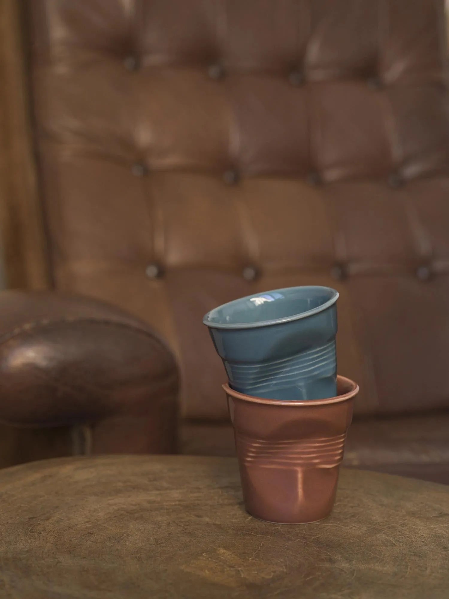 Knitterbecher aus Porzellan, 8cl, Havanna-Braun. Ideal für Espresso, modernes Design, hochwertig und stilvoll von Revol.