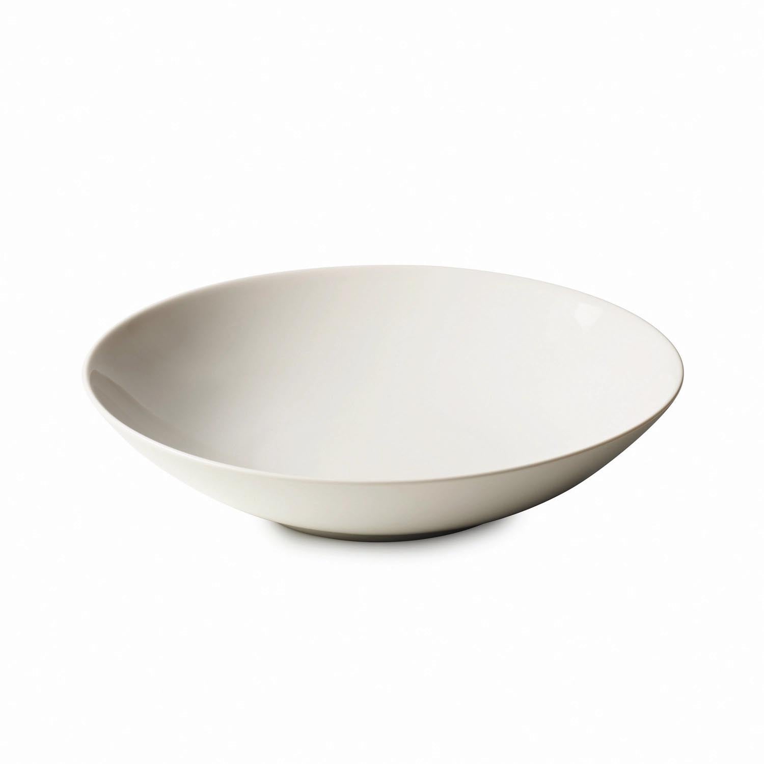 Madeleine Coupteller tief D24cm H5.5cm alabaster weiss in Weiss präsentiert im Onlineshop von KAQTU Design AG. Teller ist von Revol