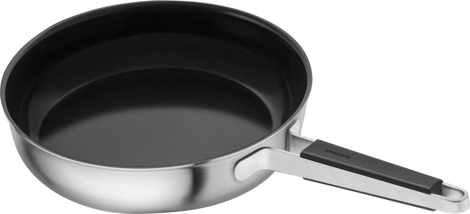 Pure Bratpfanne 28cm in Silber präsentiert im Onlineshop von KAQTU Design AG. Bratpfanne ist von Zwilling