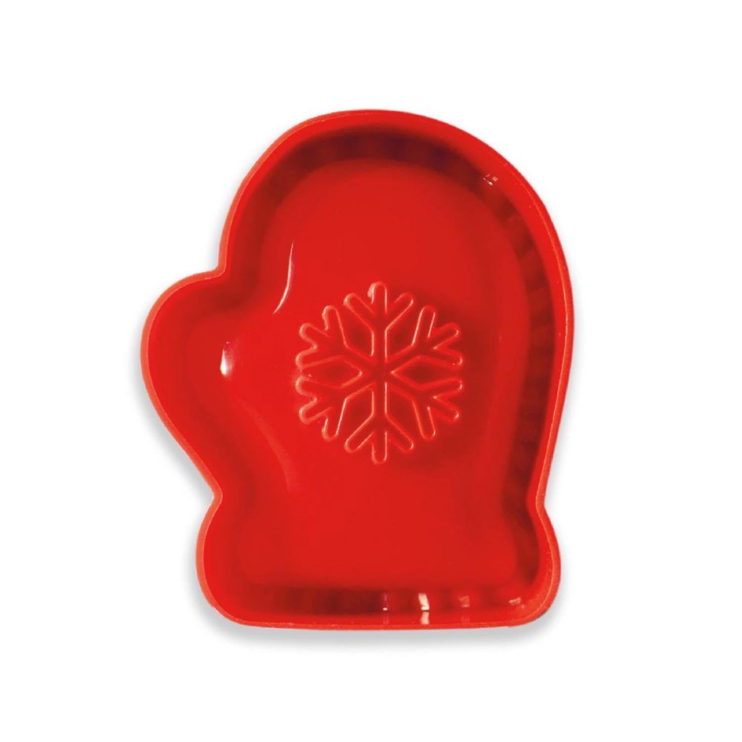 Teigformer Weihnachten Handschuh mit Schneeflocke in Rot präsentiert im Onlineshop von KAQTU Design AG. Backform / Backblech ist von Scrap Cooking