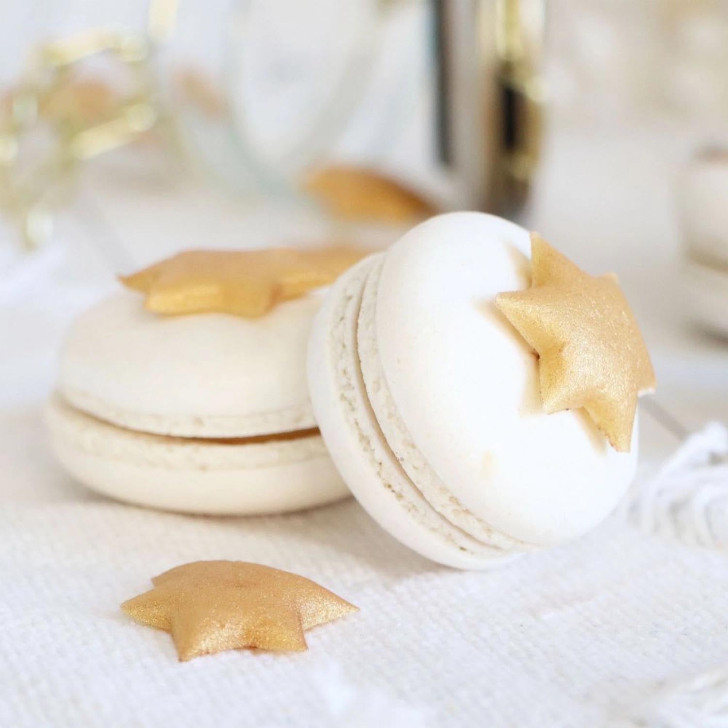 Marzipandekor Weihnachten Sterne 15g in Gold präsentiert im Onlineshop von KAQTU Design AG. Lebensmittel ist von Scrap Cooking