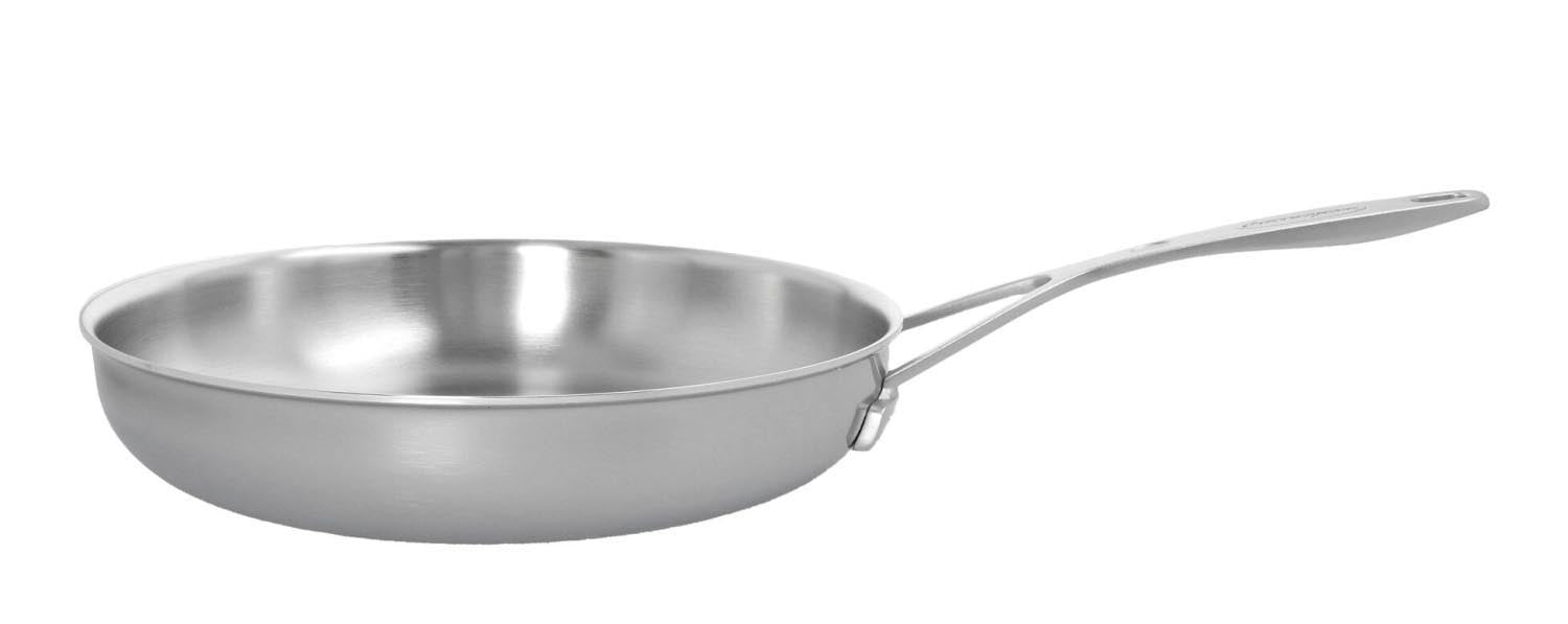 Industry Bratpfanne D20cm in Silber präsentiert im Onlineshop von KAQTU Design AG. Bratpfanne ist von Demeyere
