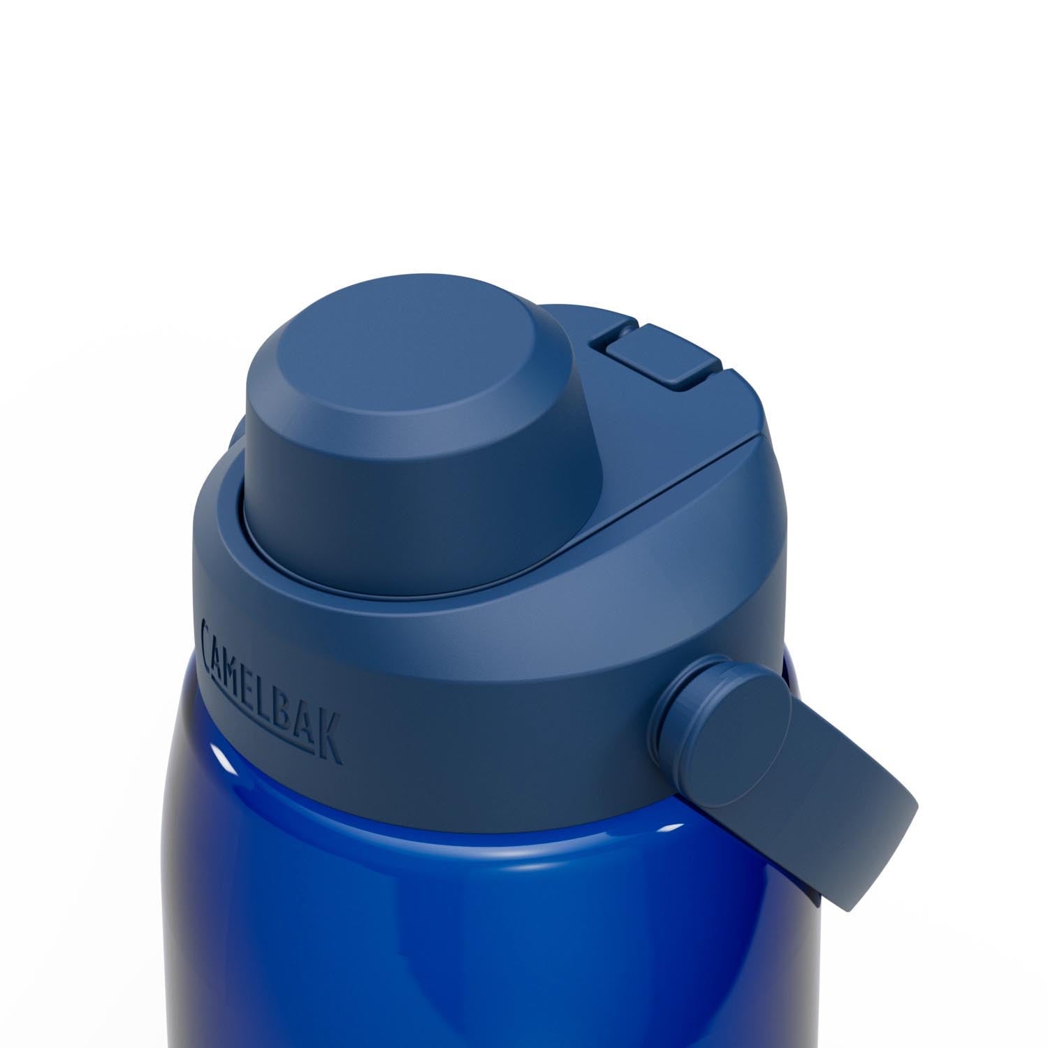 Thrive Chug 1.0l oxford in Blau präsentiert im Onlineshop von KAQTU Design AG. Trinkflasche ist von Camelbak