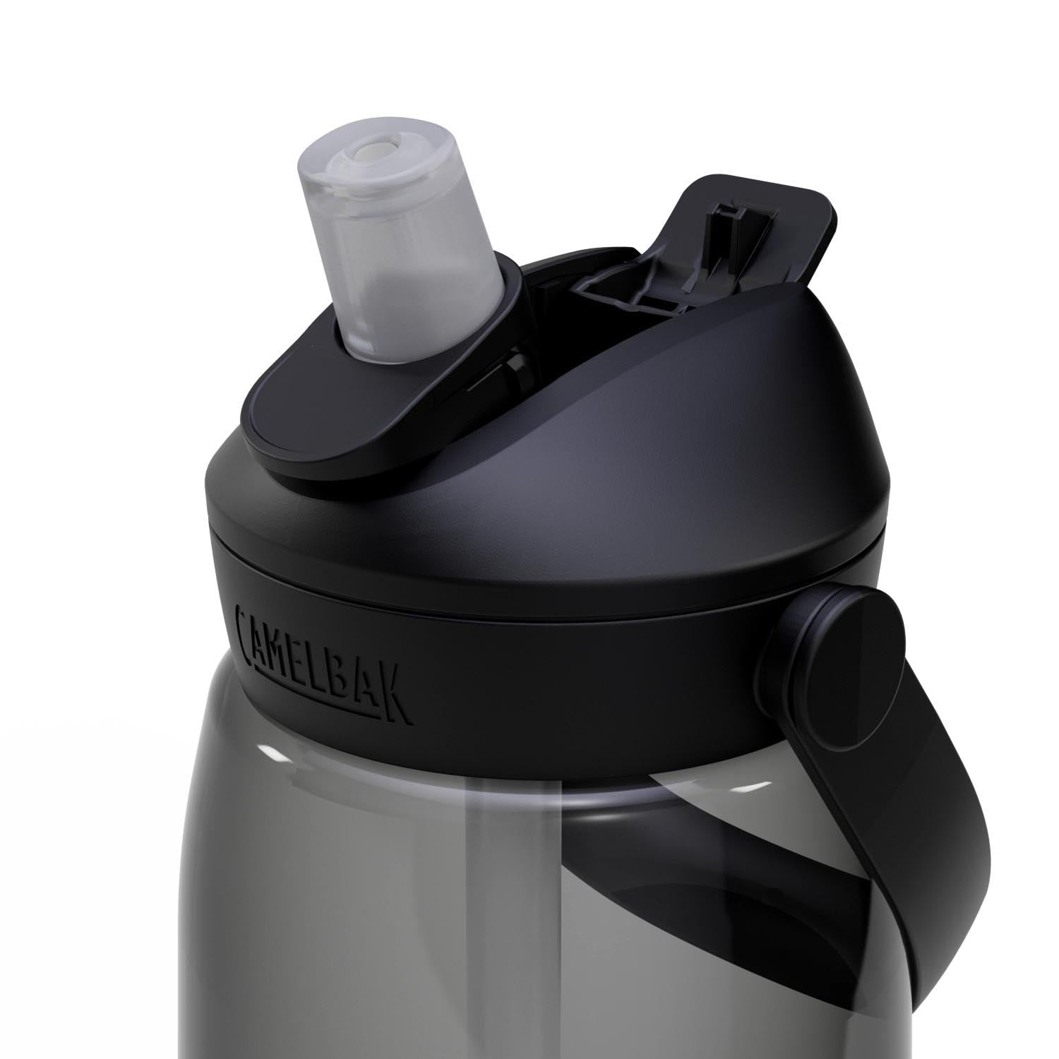 Thrive Flip Straw 1.0l charcoal in Grau präsentiert im Onlineshop von KAQTU Design AG. Trinkflasche ist von Camelbak
