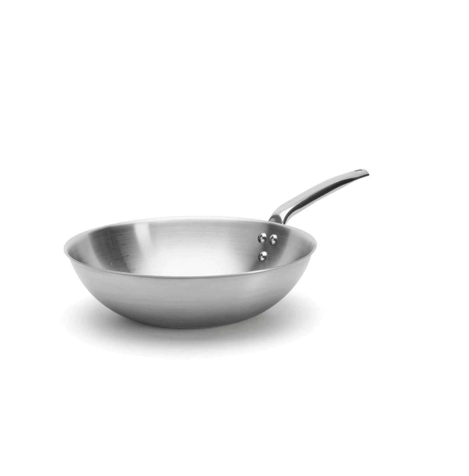 Robuster Wok aus hochwertigem Stahl, ideal für asiatische Gerichte. Perfekt für gleichmäßiges Braten und Kochen.