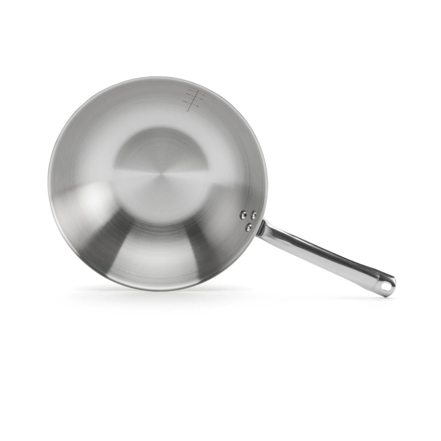 Hochwertiger 28cm Wok aus Stahl von de Buyer, ideal für asiatische Küche. Perfekt für schnelles und gleichmäßiges Garen.