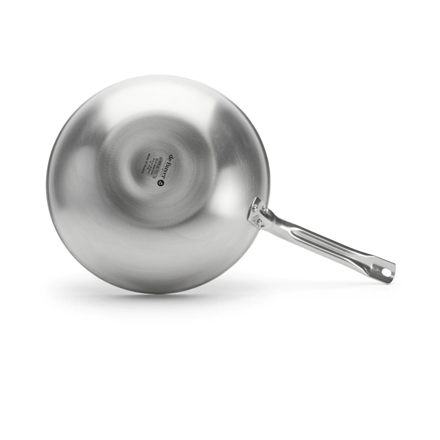 Robuster 28cm Wok aus Karbonstahl von de Buyer, ideal für asiatische Gerichte und gleichmäßiges Braten.
