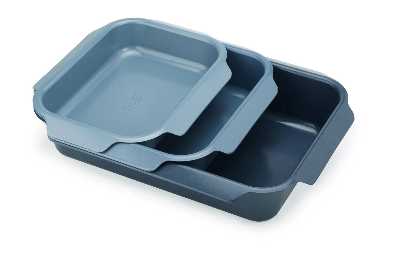 Vielseitiges 3er Set Backformen von Joseph Joseph in abgestuften Größen, perfekt für Backen und Kochen in jeder Küche.