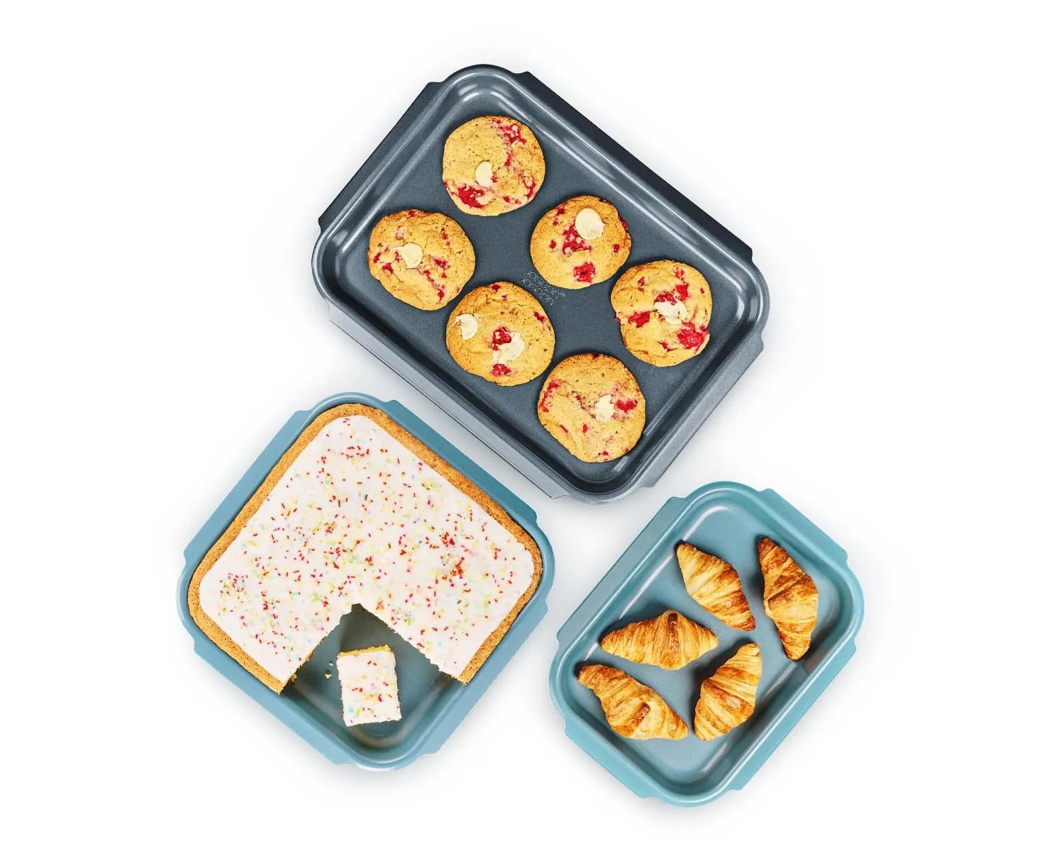 Praktisches 3er Backform-Set von Joseph Joseph, stapelbar und platzsparend, ideal für vielseitiges Backen in drei Größen.