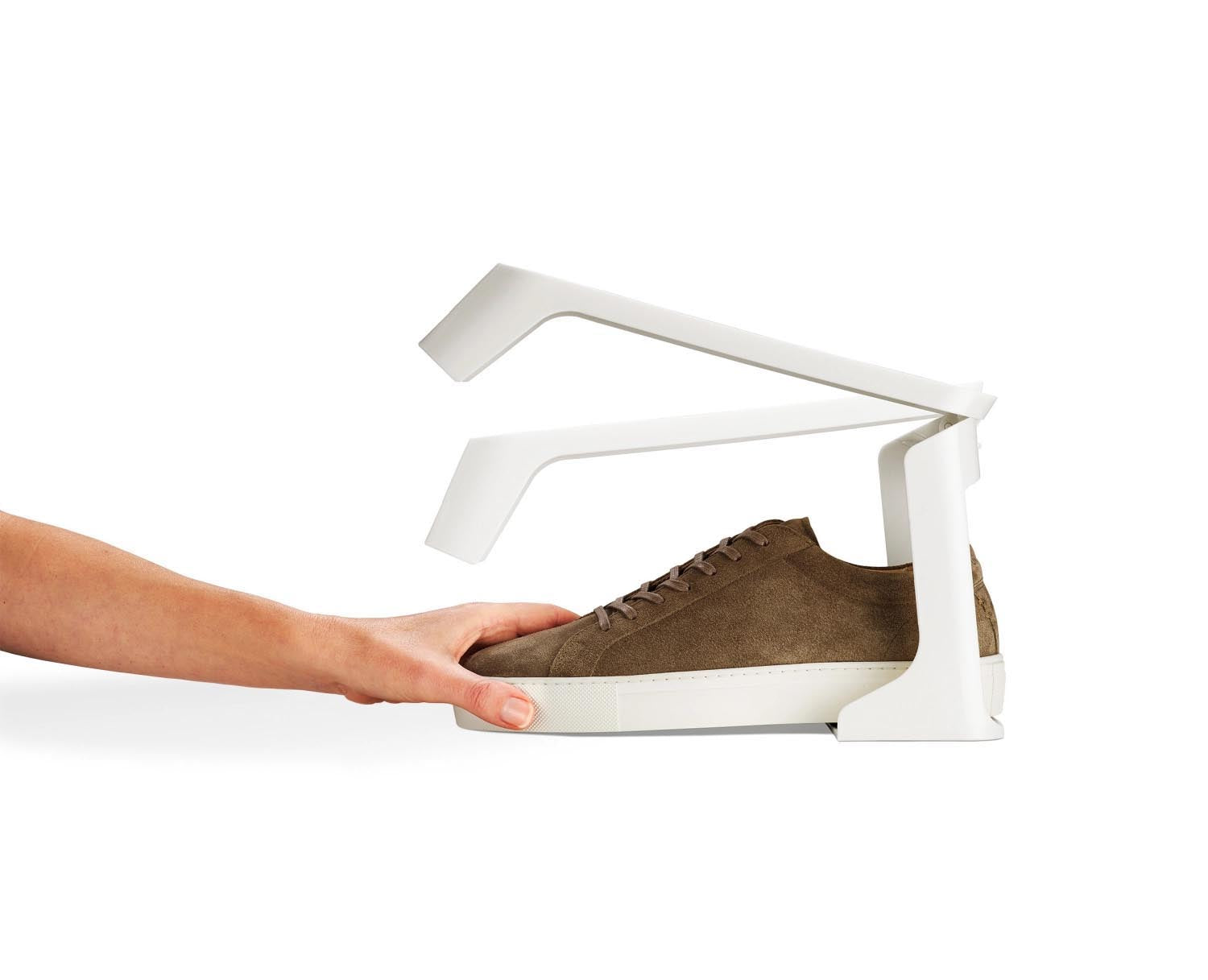 2er-Set Schuhcaddy von Joseph Joseph, perfekt für Schuhorganisation. Kompakt, langlebig, aus PP, in stilvollem Ecru, H19cm L26cm.