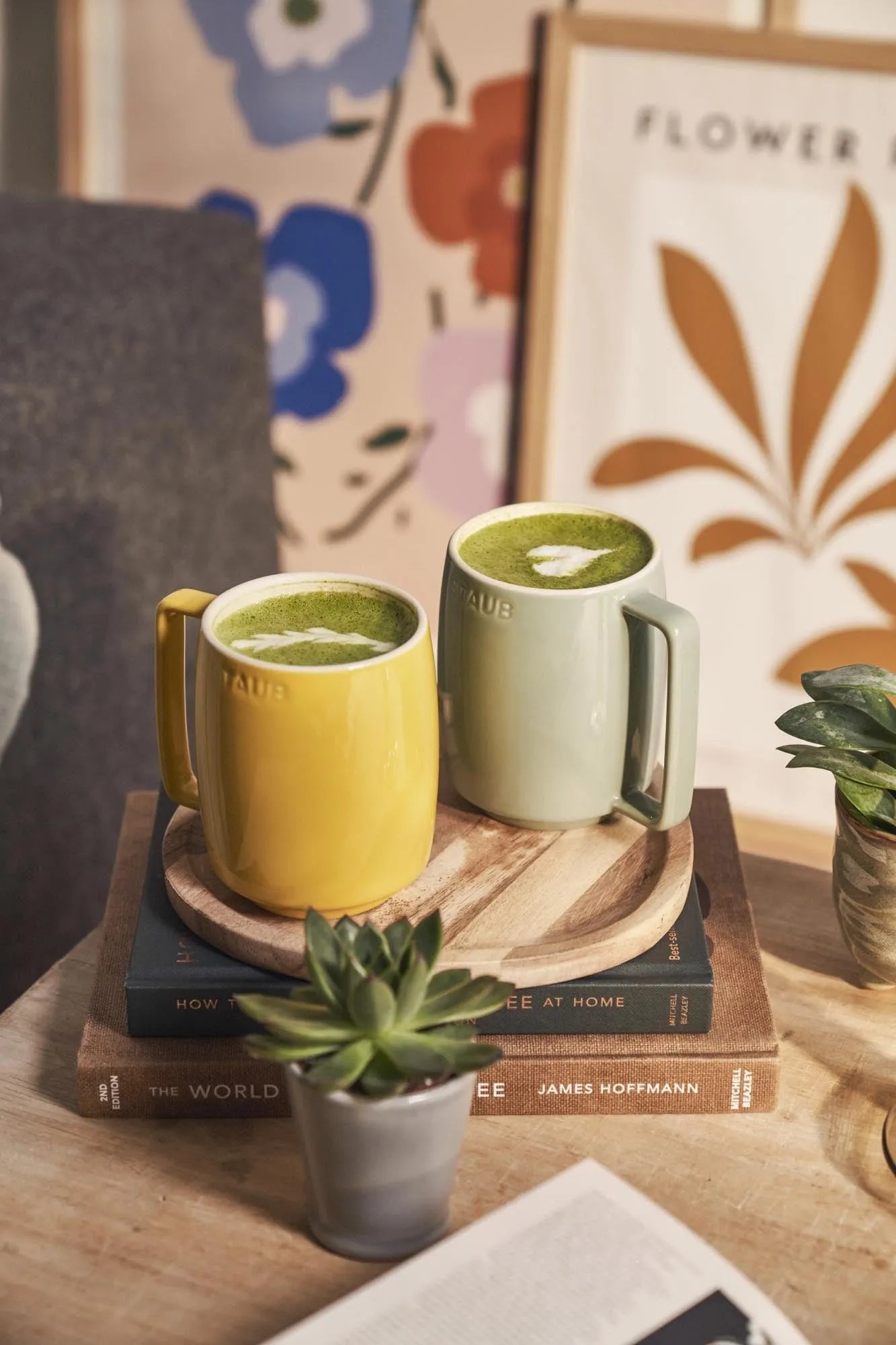 Elegante Staub Tasse Citron L, 475ml, aus robuster Keramik. Ideal für Heißgetränke, vereint Stil und Funktionalität.