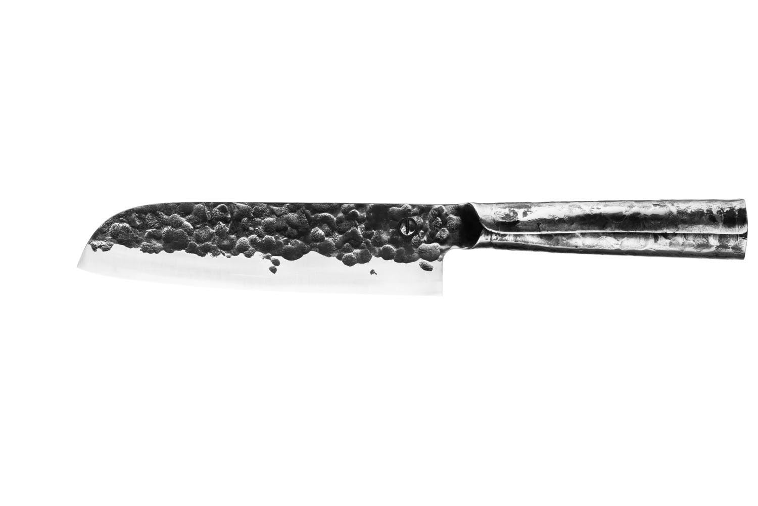 Das Forged Brute Santokumesser 18cm besticht durch handgeschmiedete Qualität, scharfe Klinge und einzigartiges Design.