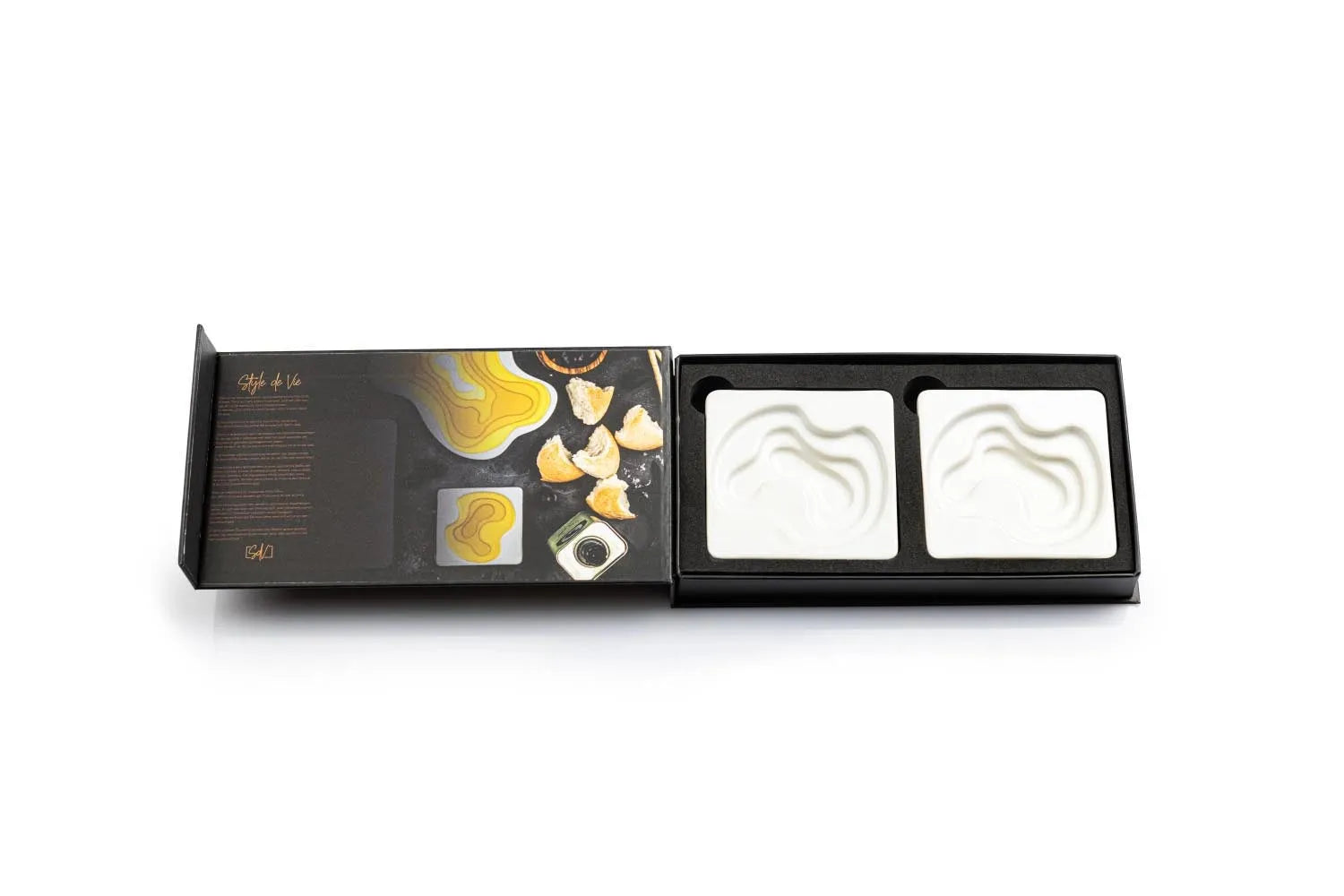 Elegantes 2er Set Keramikschälchen von Style de Vie, ideal zum Servieren von Olivenöl und für stilvolle Tischpräsentationen.