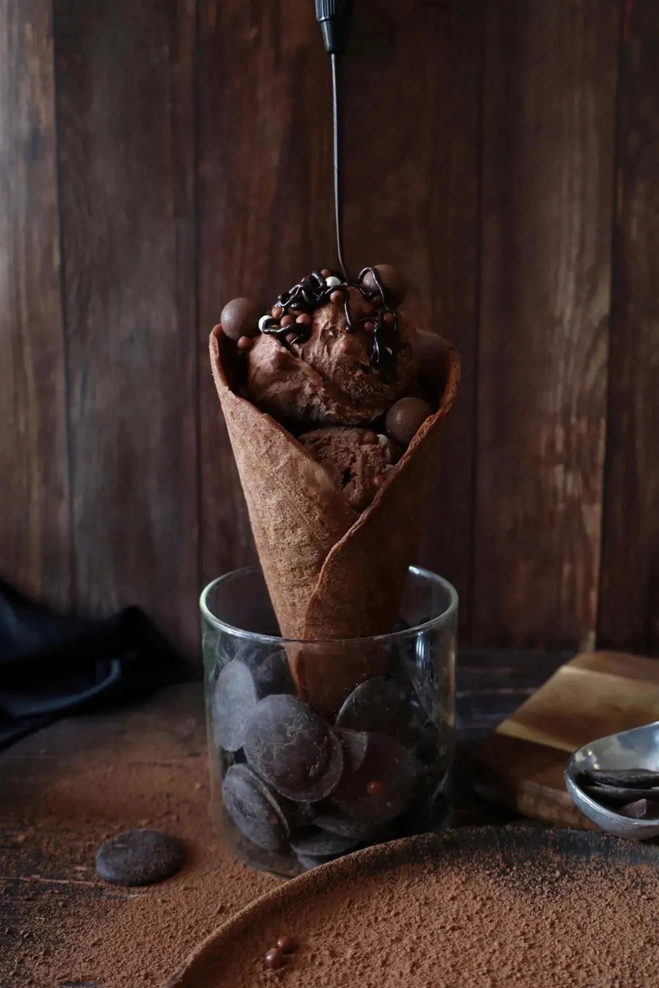 Schokoladeneis-Fertigmischung, 185g, für hausgemachte Desserts, einfach zuzubereiten, cremig und lecker, ideal für Genießer.