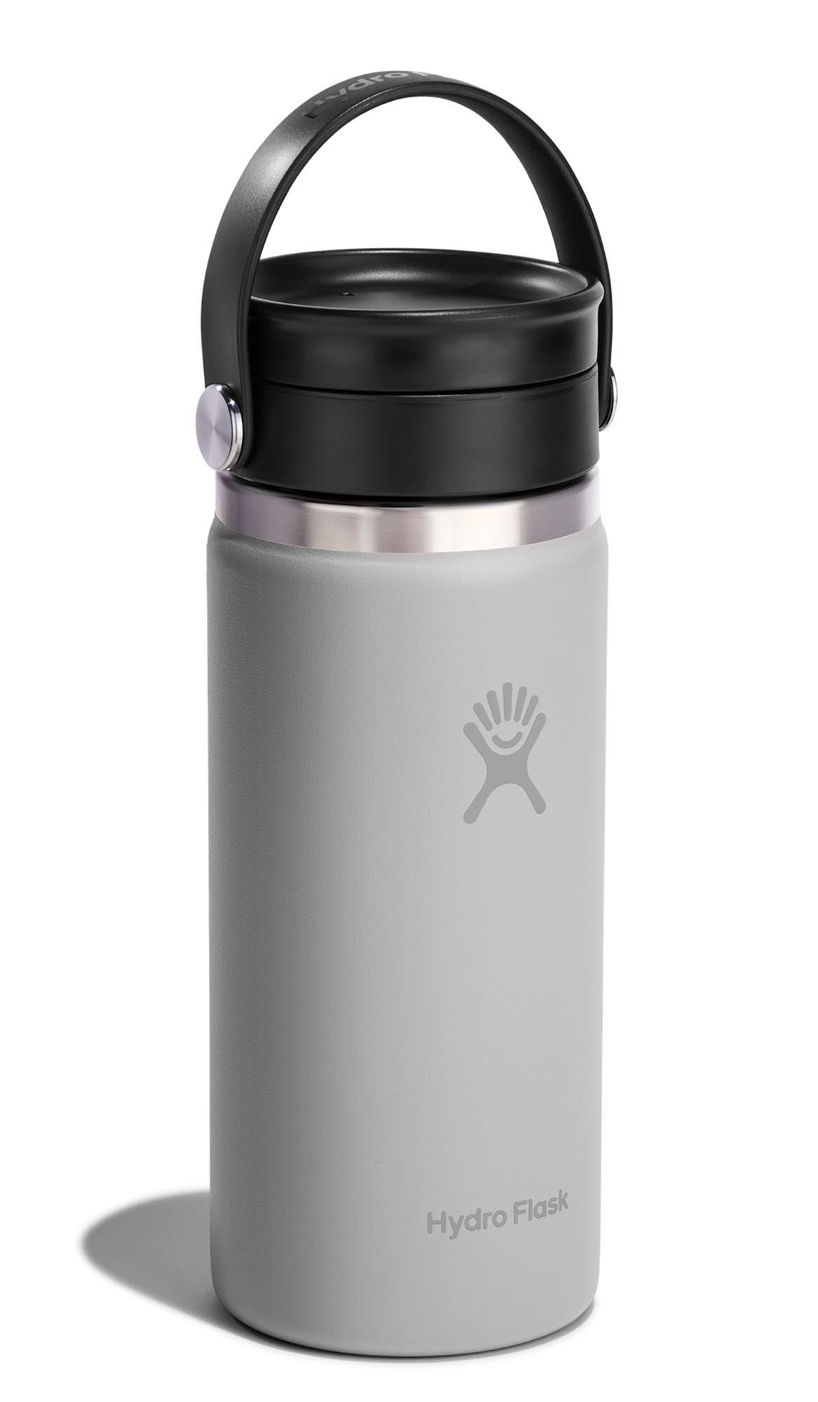 Stylische Trinkflasche mit Wide Flex Sip Deckel in der Farbe Birch, ideal für unterwegs und perfekt für Hydration bei jedem Abenteuer.