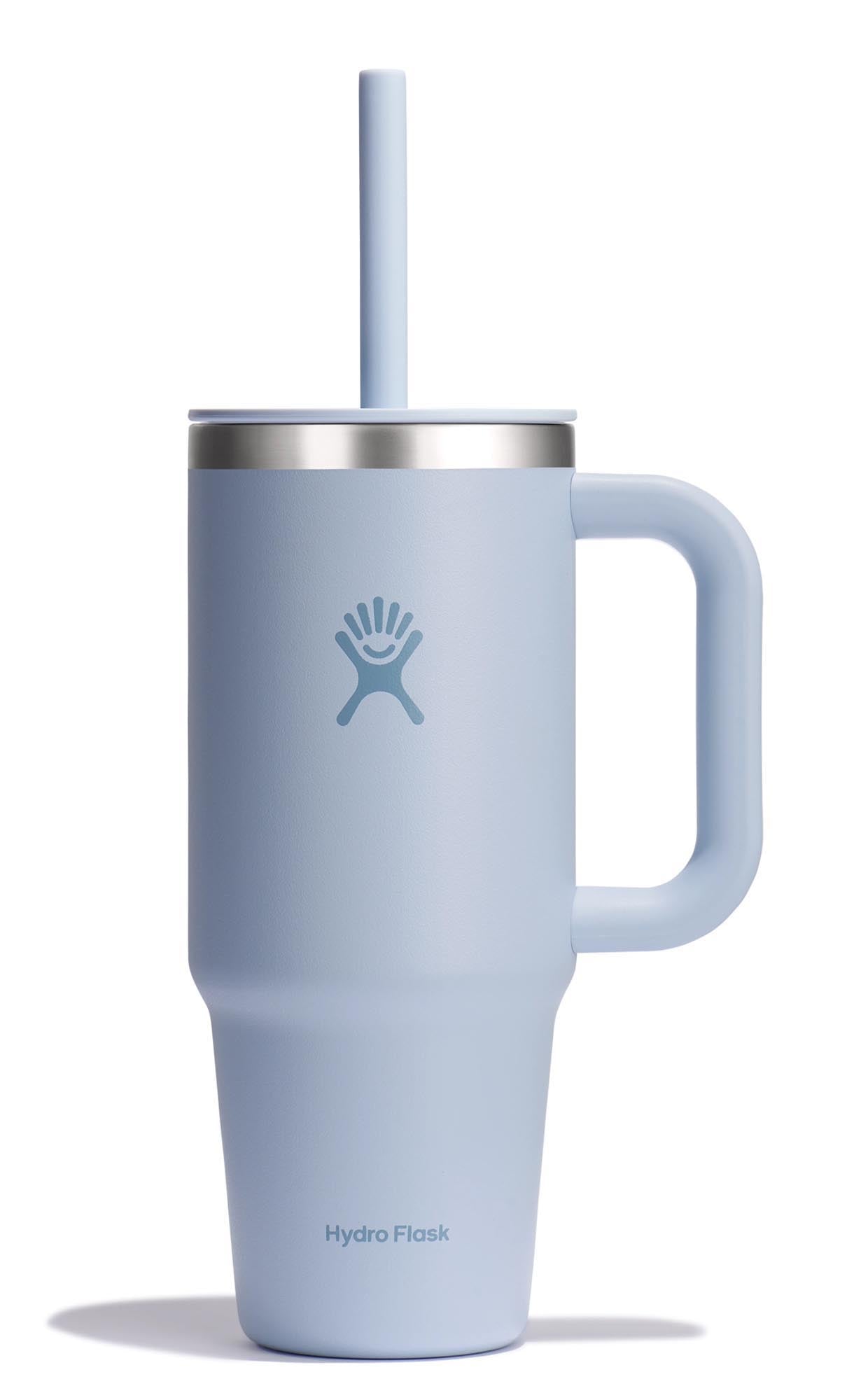 Reisebecher mit Trinkhalm 710ml surf in 0 präsentiert im Onlineshop von KAQTU Design AG. Trinkflasche ist von Hydro Flask