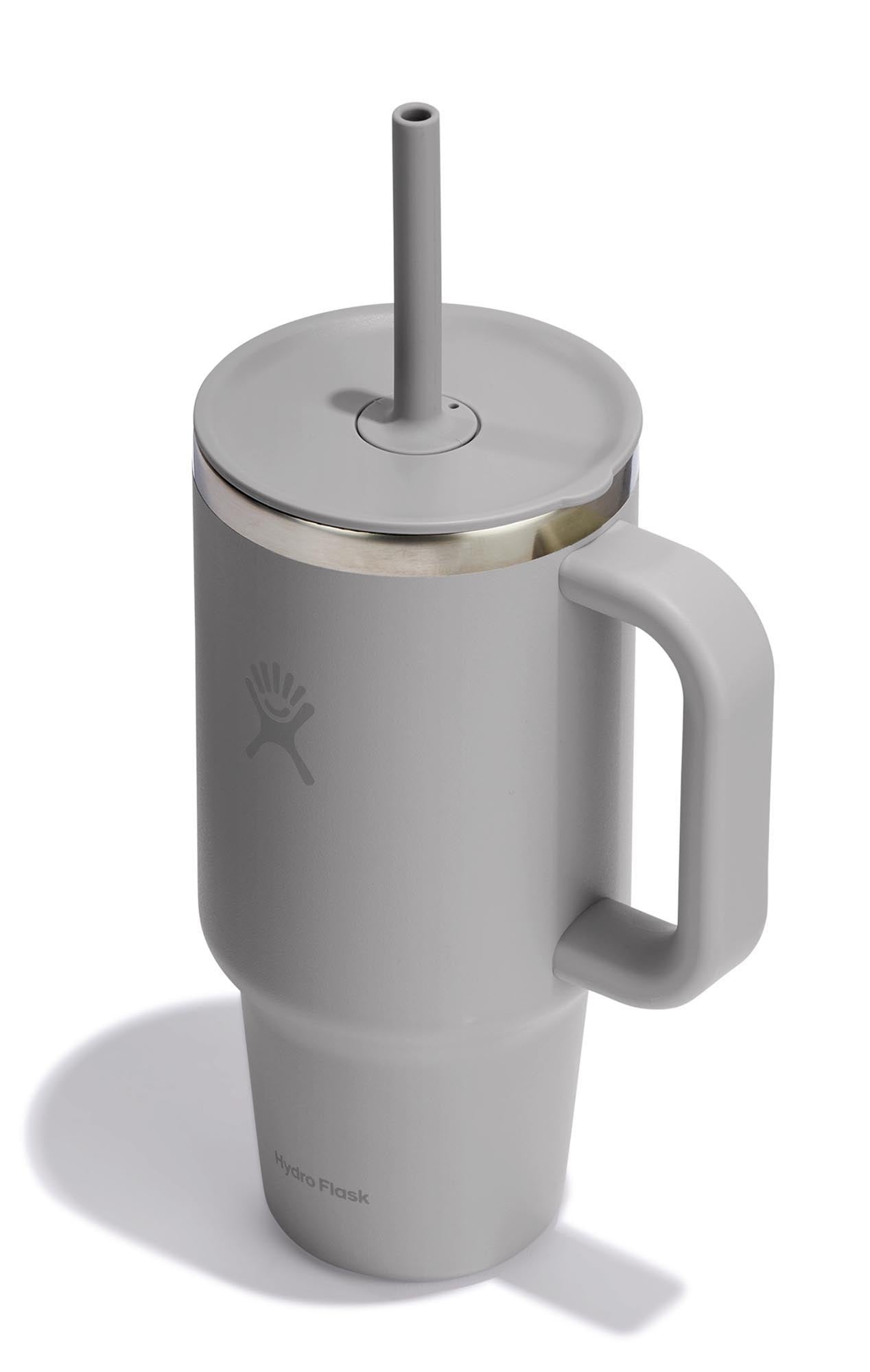 Reisebecher mit Trinkhalm 945ml birch in 0 präsentiert im Onlineshop von KAQTU Design AG. Trinkflasche ist von Hydro Flask