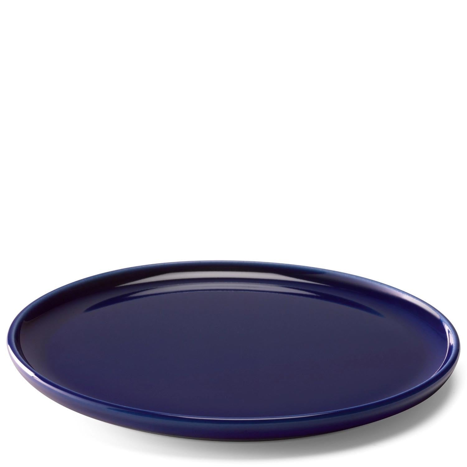 Set aus zwei flachen Tellern (17 cm) in Kobaltblau von LSA, perfekt für elegante Tischgestaltung und vielseitige Anlässe.