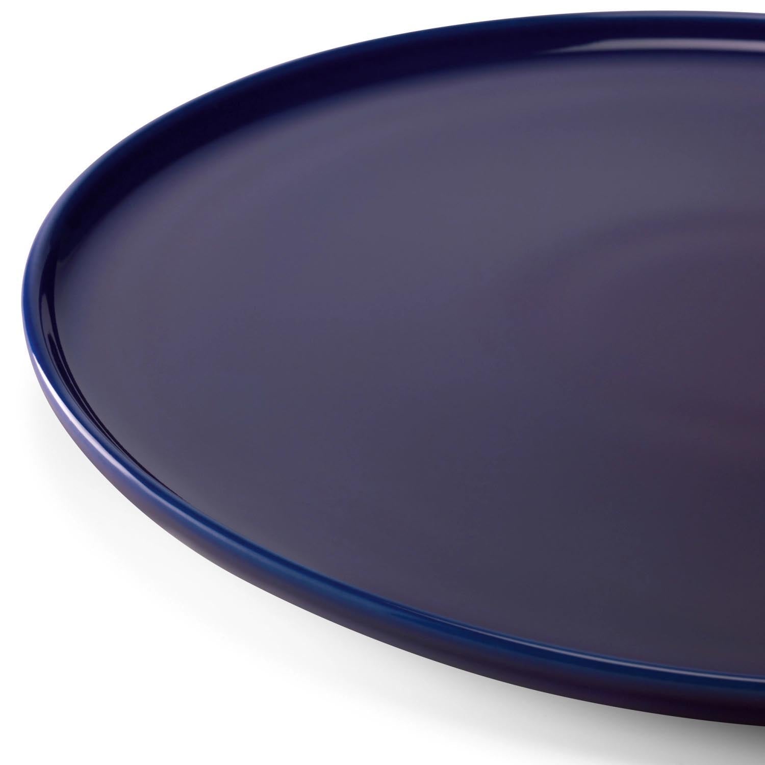Set aus zwei flachen Tellern (26 cm) in Kobaltblau von LSA, perfekt für stilvolle Tischgestaltung und modernes Servieren.