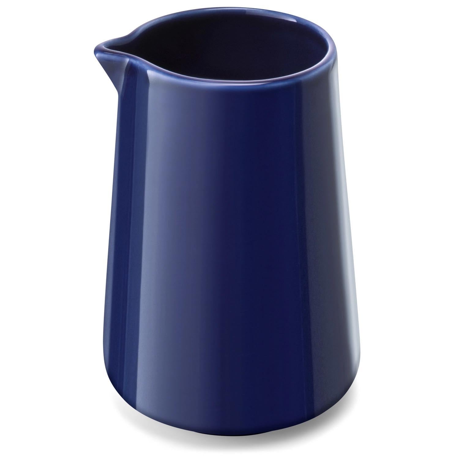 Eleganter Giesser aus hochwertigem Glas, 235ml, in Kobaltblau, ideal für stilvolles Servieren von Milch oder Saucen.
