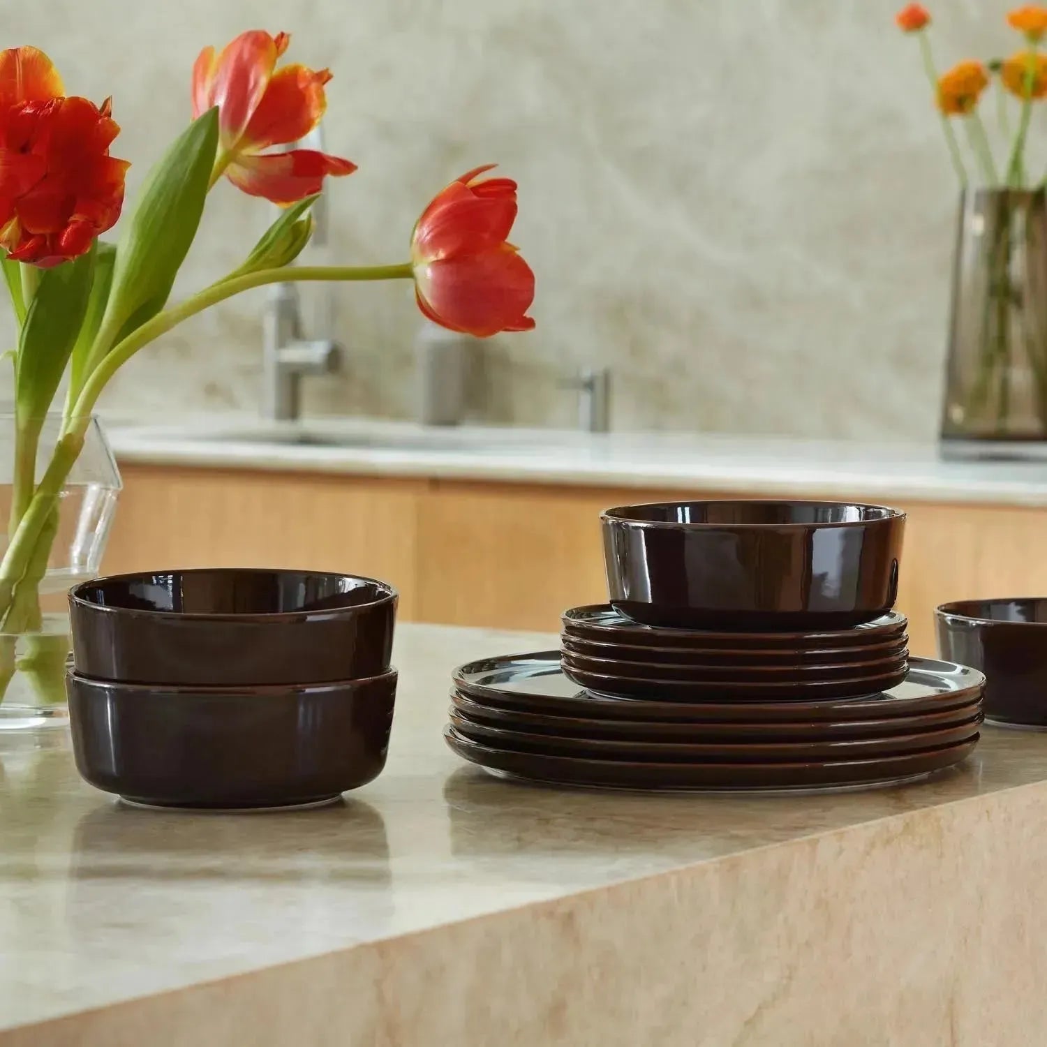 Elegante LSA Collective Schale in Mocha, 30 cm Durchmesser, ideal für stilvolle Dekoration und modernes Wohndesign.