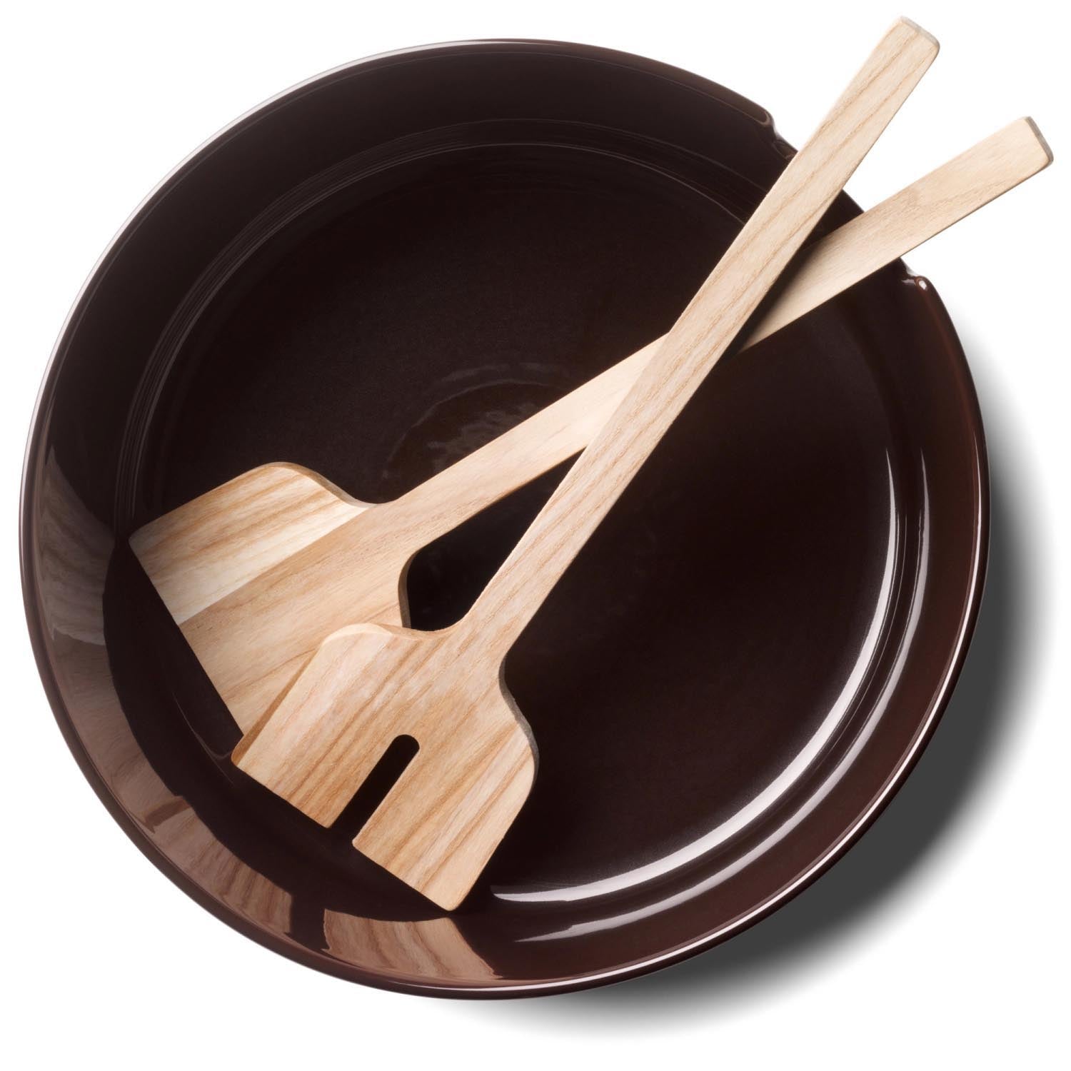 Stilvolle Salatschale aus Esche in Mocha mit passendem Besteck, perfekt für modernes Servieren und ansprechendes Tischambiente.