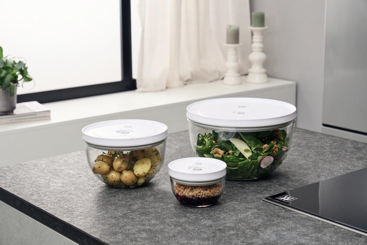 6-teiliges Zwilling Vakuumschüssel-Set aus Glas, ideal für frische Aufbewahrung und nachhaltige Organisation von Lebensmitteln.