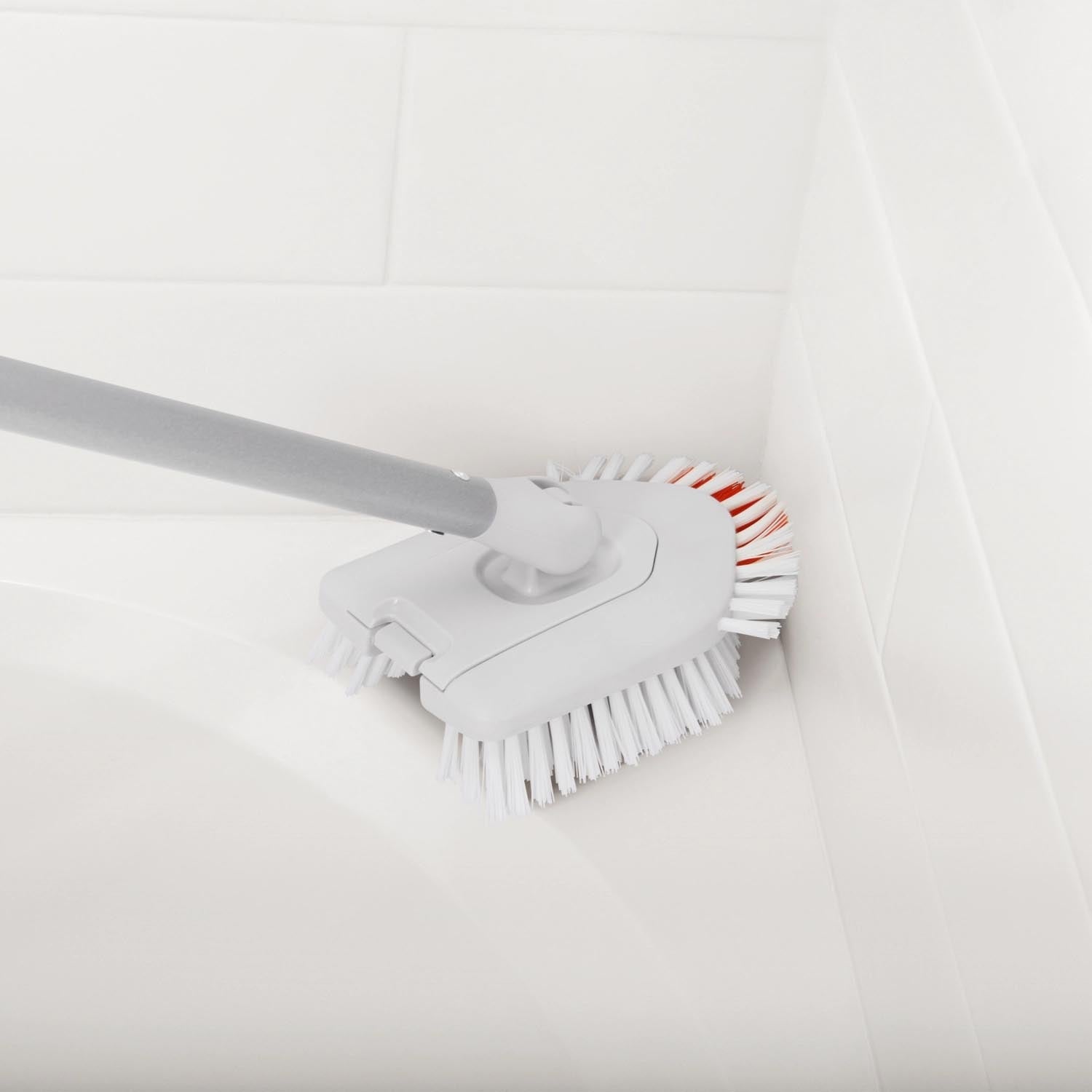 Ersatzkopf für den OXO ausziehbaren Duschreiniger, langlebig, einfach zu wechseln, für gründliche Reinigung von Duschflächen.