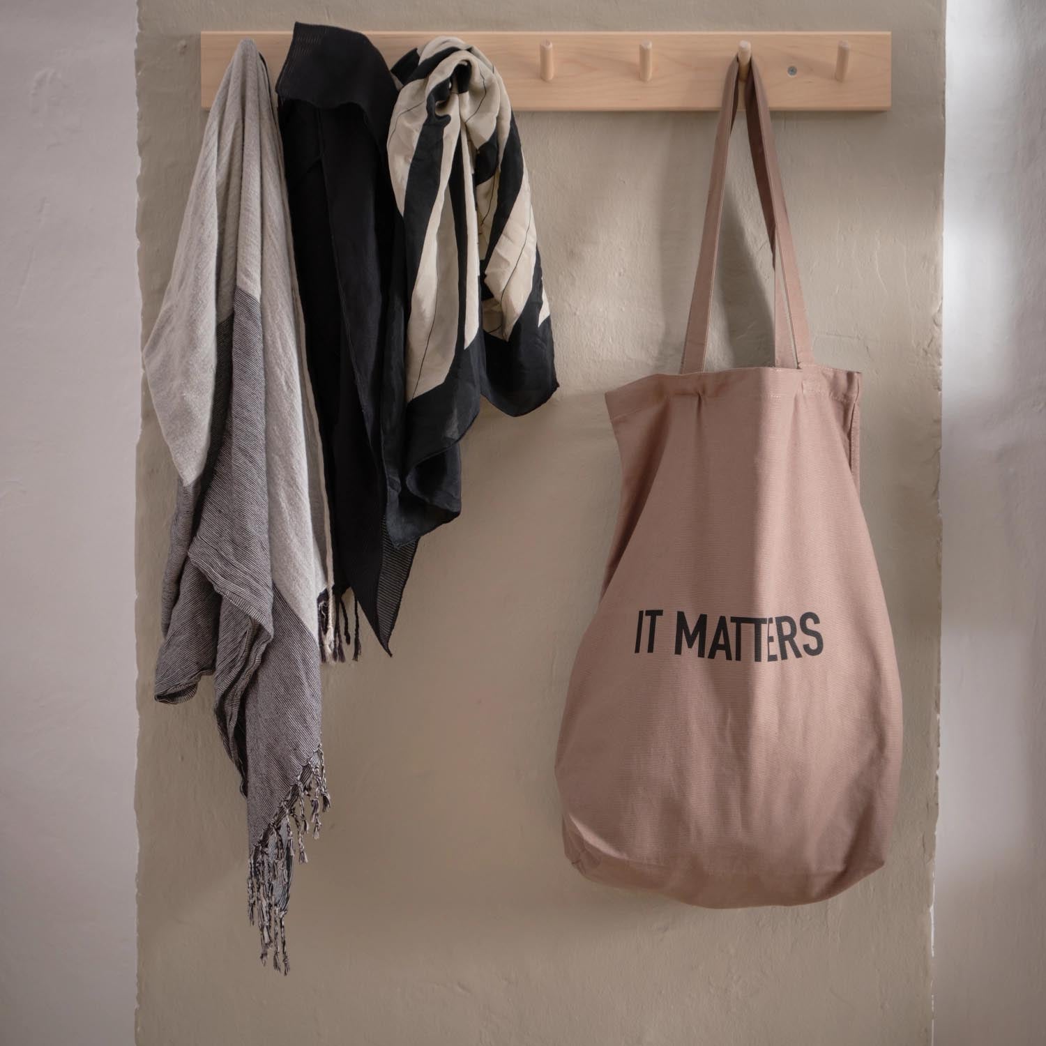 Geräumige Tasche aus Biobaumwolle in Clay-Farbe, 50x35x15cm, nachhaltig und vielseitig, von The Organic Company.