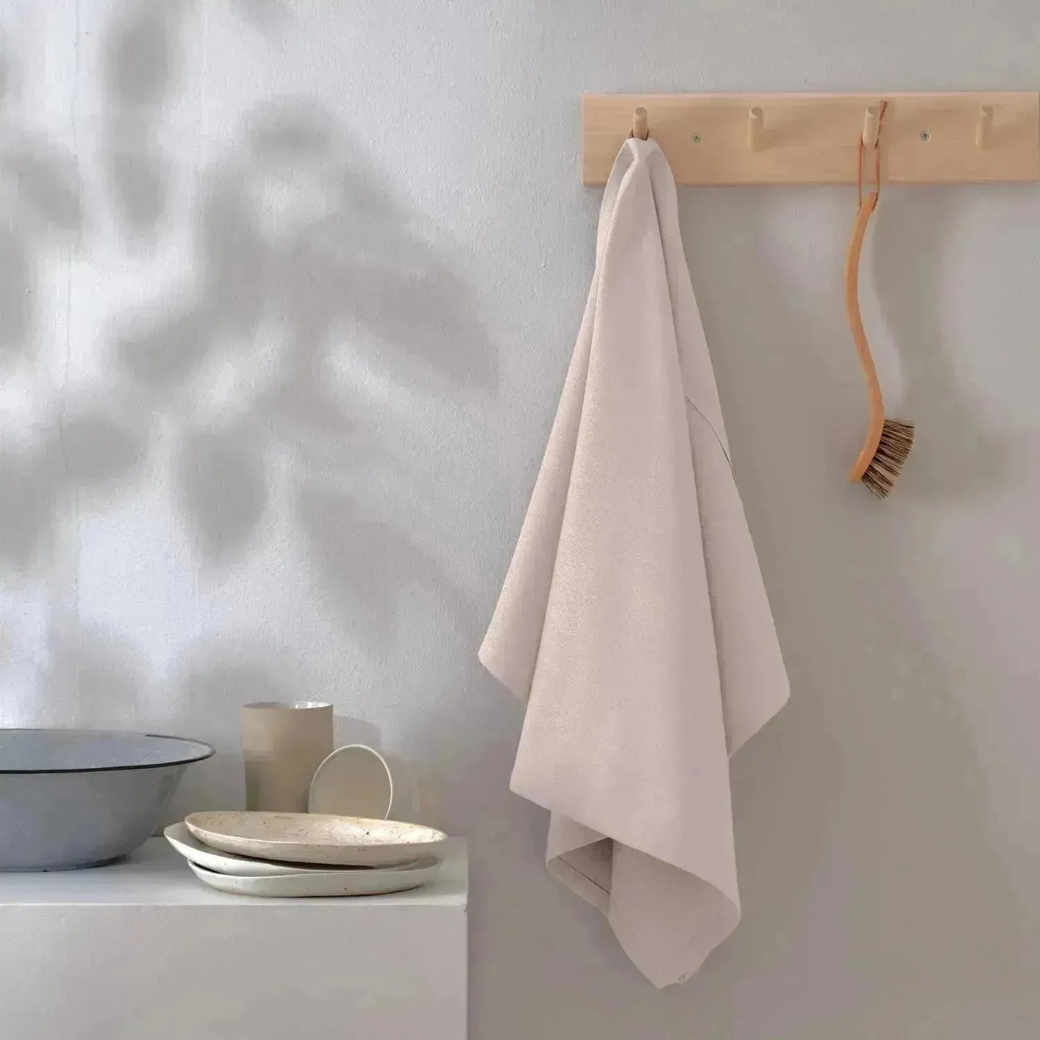 Hochwertiges Geschirrtuch aus Biobaumwolle in dusty lavendel, 53x86cm, umweltbewusst und elegant von The Organic Company.