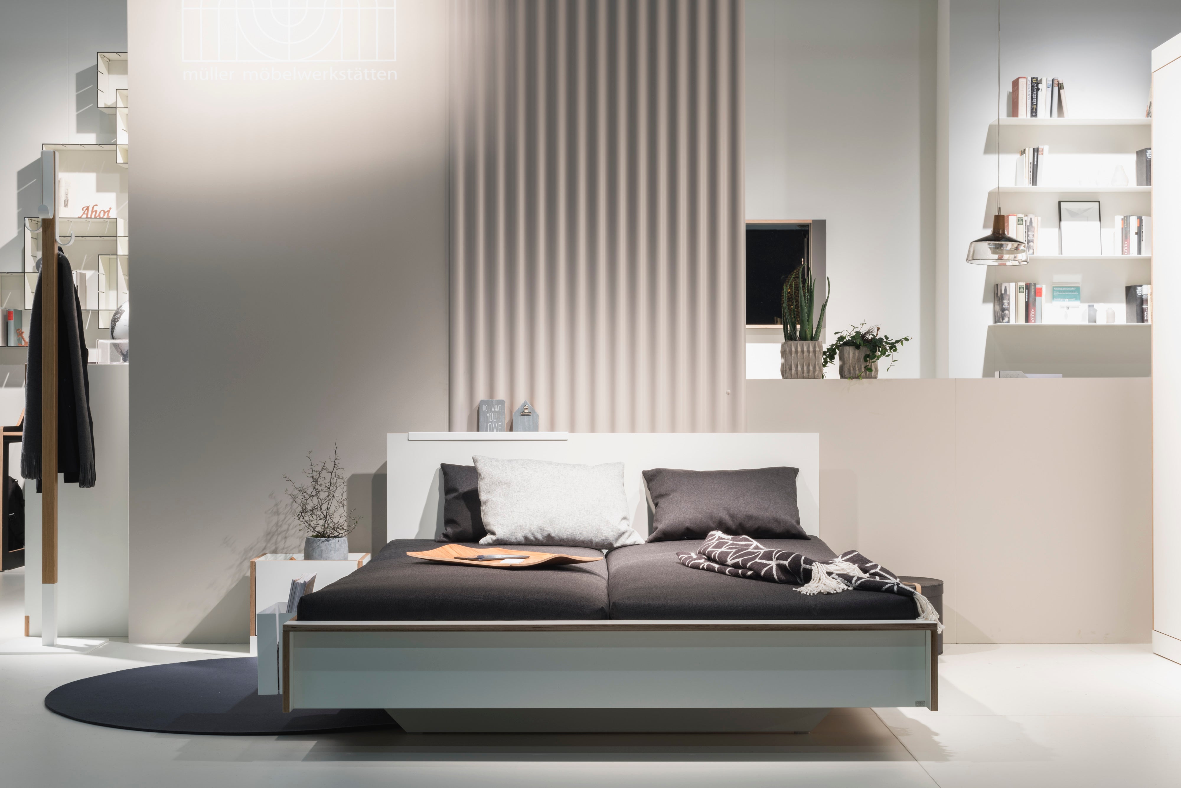 FLAI Doppelbett Komforthöhe + Kopfteil mit Lattenrost starr - KAQTU Design