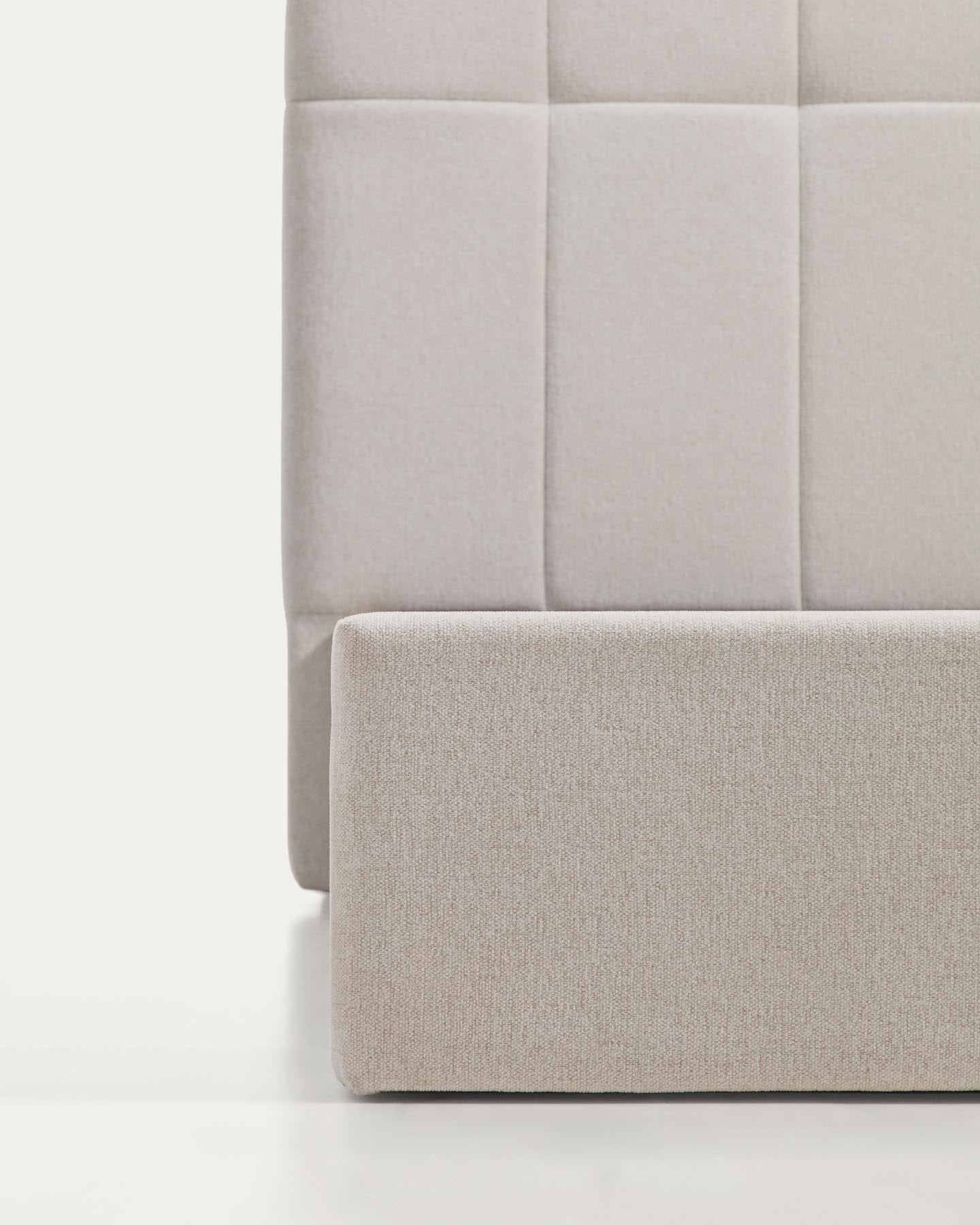 Bett mit klappbarem Bettkasten Darnela in écrufarbener Chenille für Matratzen 150 x 200 cm in Beige präsentiert im Onlineshop von KAQTU Design AG. Bett ist von Kave Home