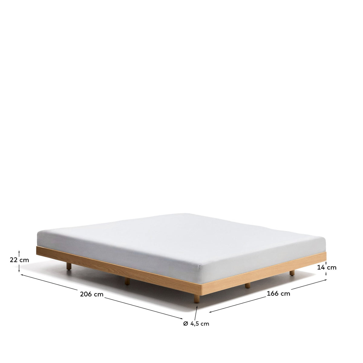 Bettunterbau Norlen aus Eichenfurnier mit naturfarbenem Finish, abgerundete Ecken, neun Holzbeine, sichtbarer Lattenrost, Kave Home
