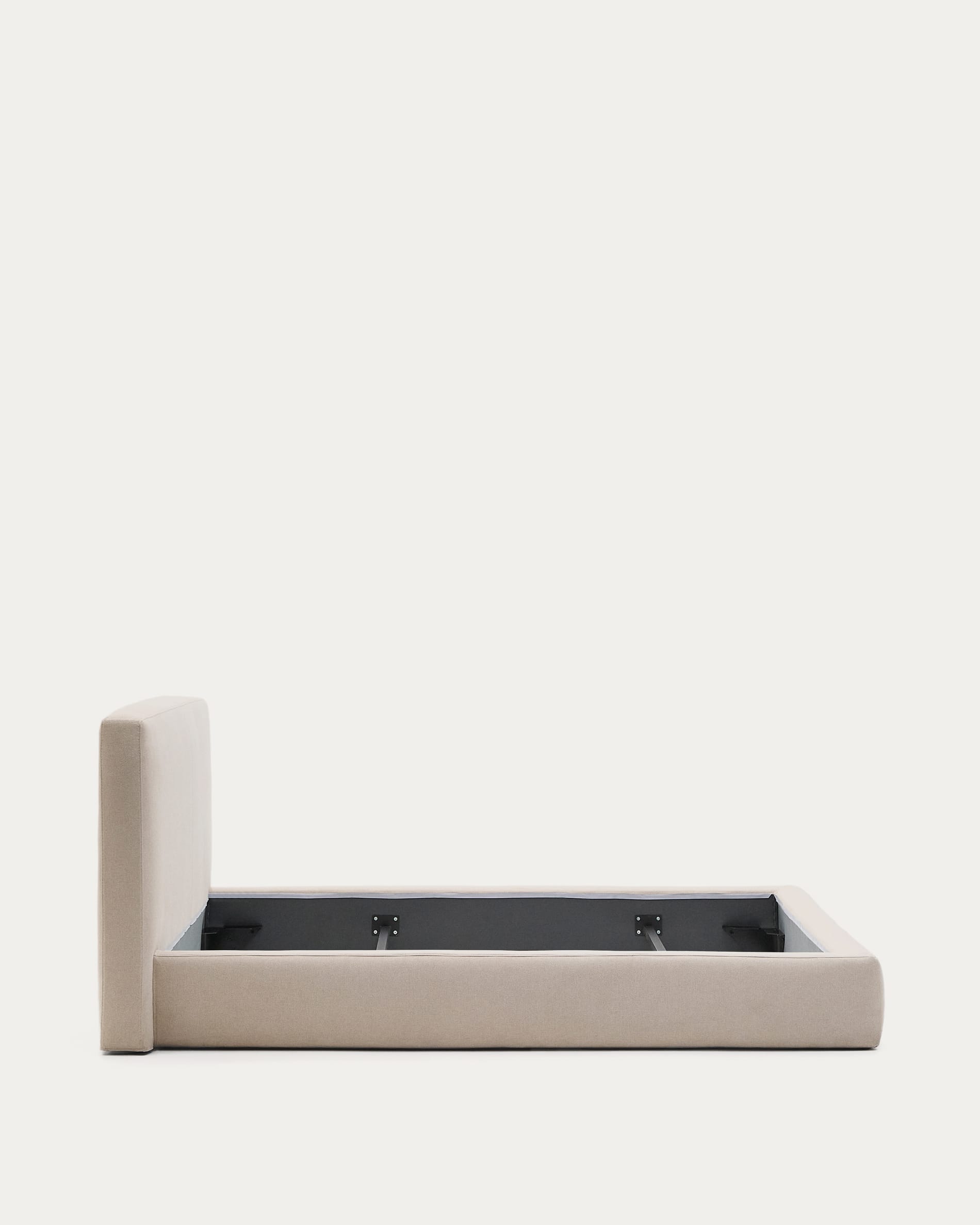Beiges Bett Blok von Kave Home, abziehbar, passend für 160x200 cm Matratzen, FSC Mix Credit, modernes Design.