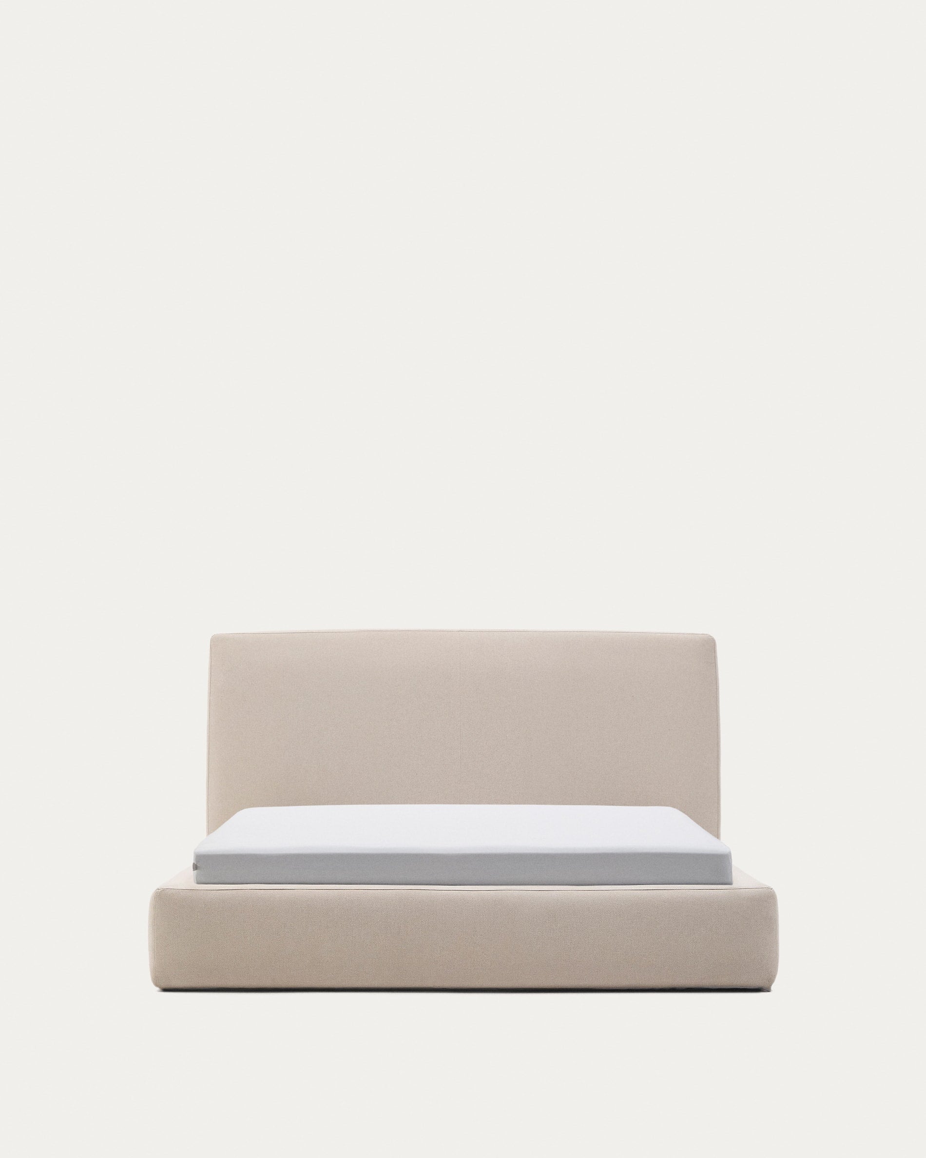 Eleganter Bettüberzug Blok in Beige, passend für 160x200 cm Matratzen, aus atmungsaktivem, strukturiertem Stoff.