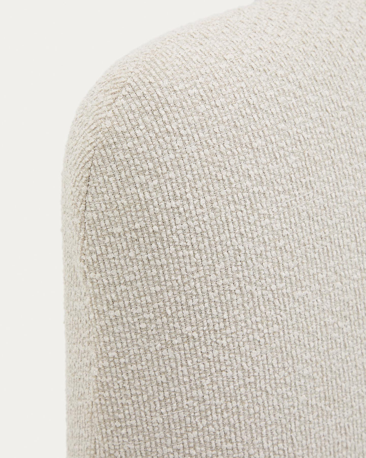 Abziehbares Bett Martina mit ecrufarbener Chenille für Matratzengrösse 90 x 200 cm FSC Mix Credit in Ecru präsentiert im Onlineshop von KAQTU Design AG. Bett ist von Kave Home