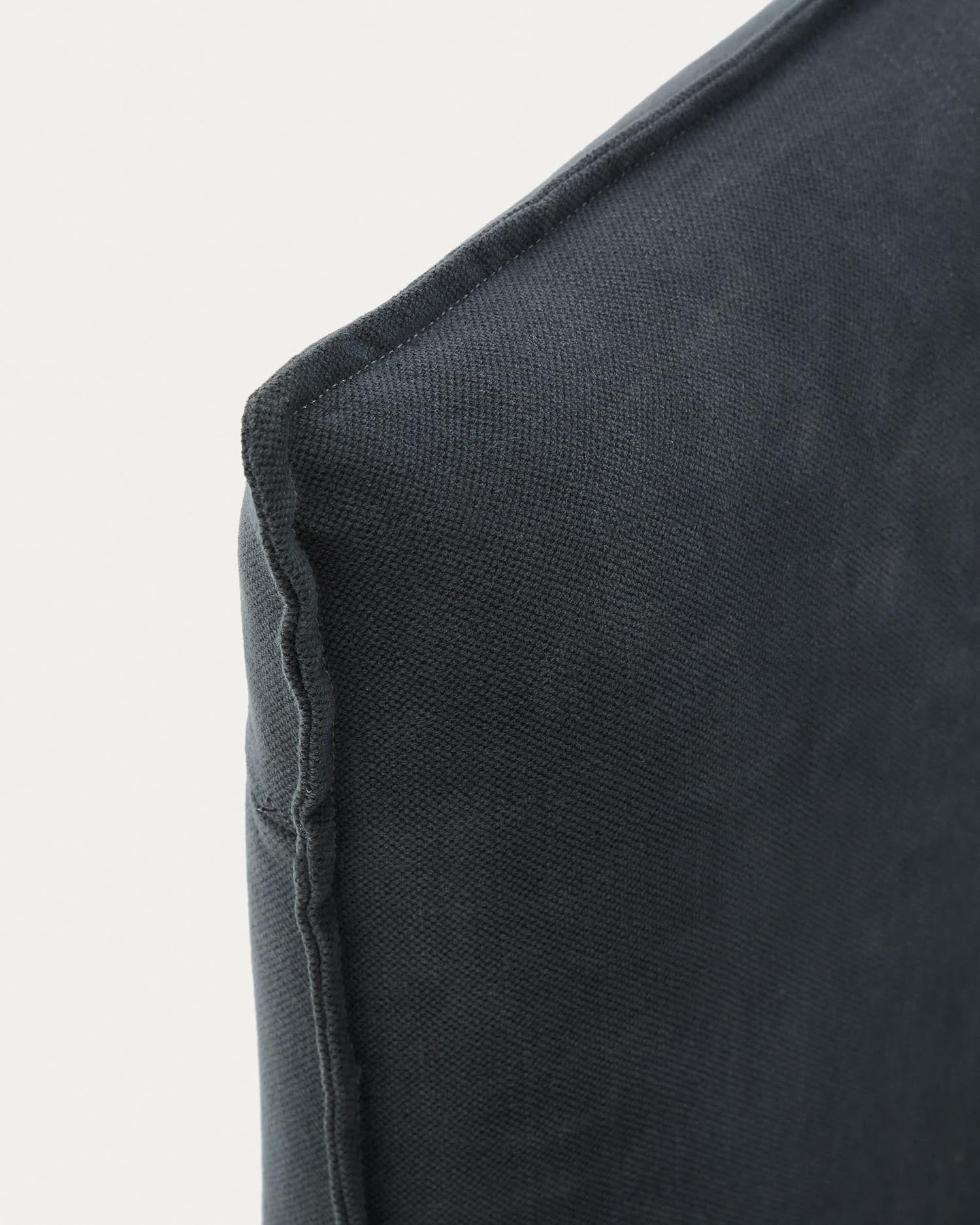 Stilvolles Bett Jaira in Anthrazitgrau mit abnehmbarem Bezug aus Leinen und Baumwolle, ideal für 150x190 cm Matratzen, von Kave Home.