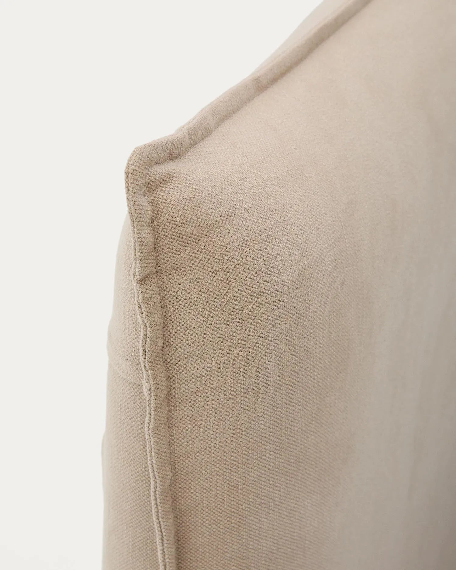 Bett mit abnehmbarem Bezug Jaira aus Leinen und Baumwolle taupe für eine Matratze von 180 x 200 cm FSC Mix Credit in Taupe präsentiert im Onlineshop von KAQTU Design AG. Bett ist von Kave Home