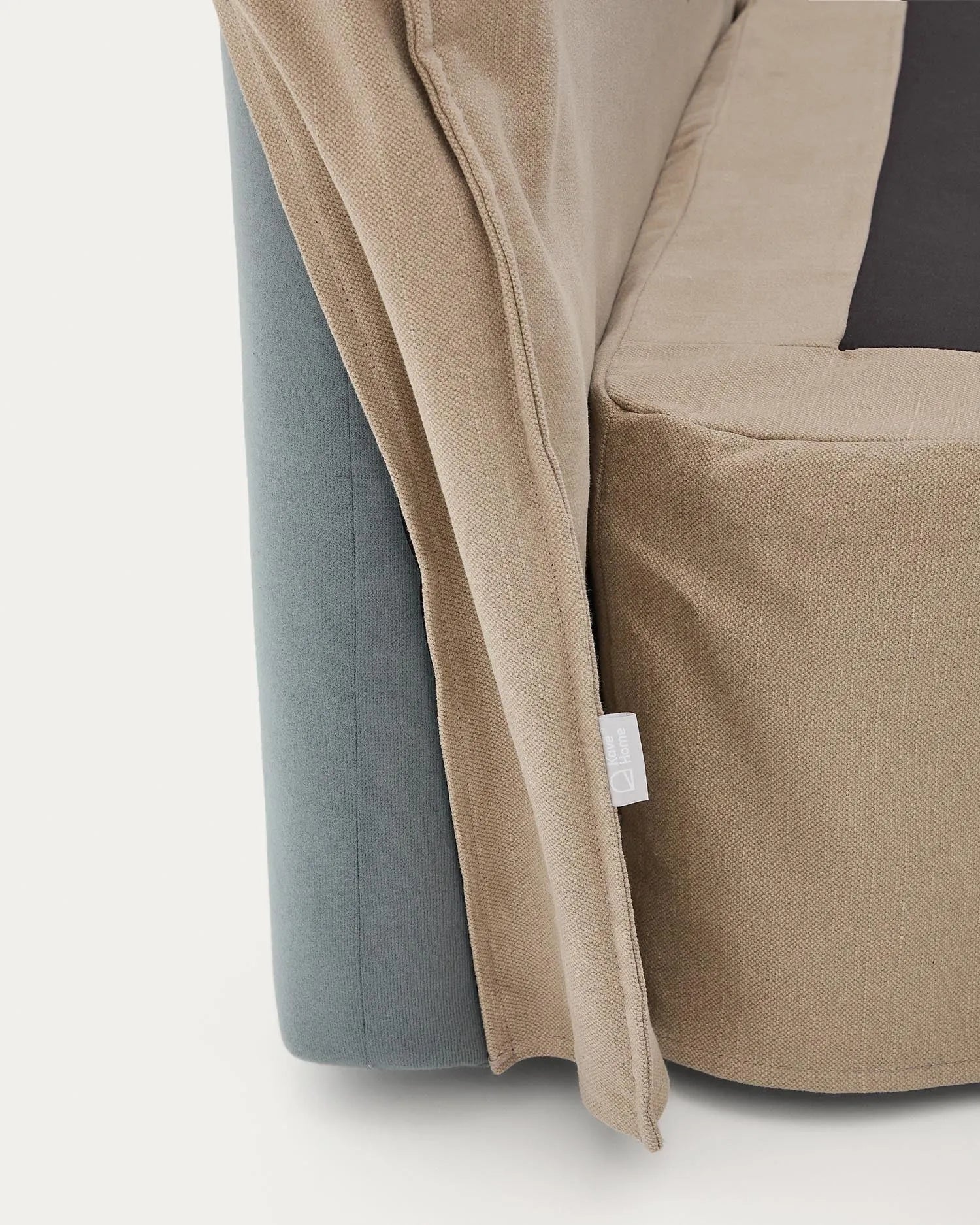 Bett mit abnehmbarem Bezug Jaira aus Leinen und Baumwolle taupe für eine Matratze von 180 x 200 cm FSC Mix Credit in Taupe präsentiert im Onlineshop von KAQTU Design AG. Bett ist von Kave Home