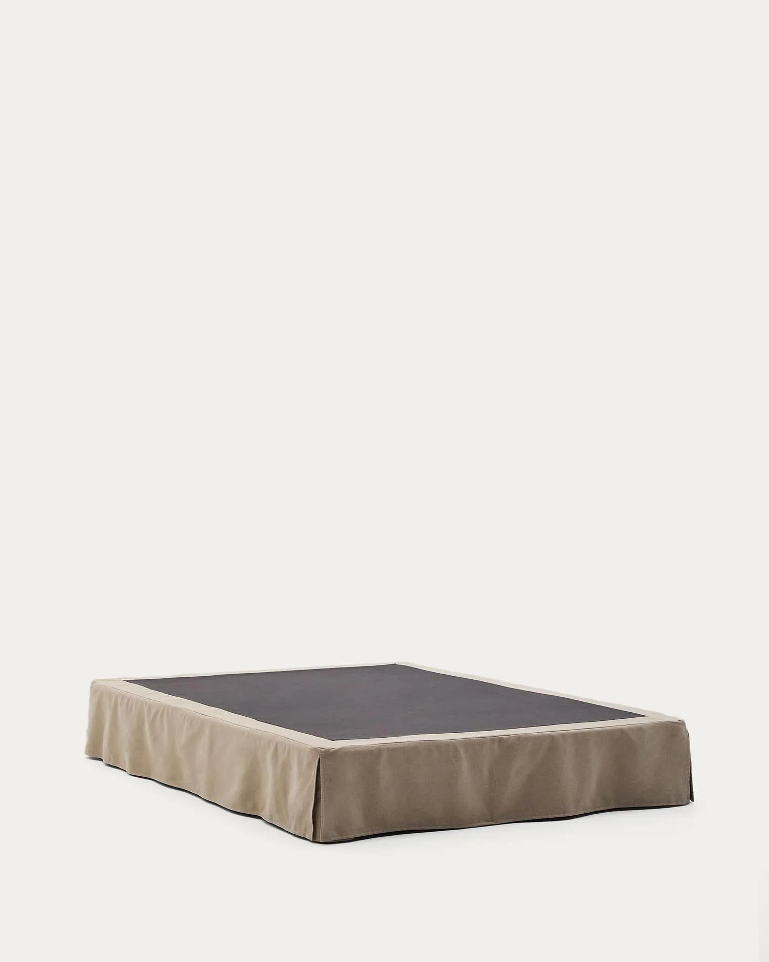 Bettgestell mit abnehmbarem Bezug Jaira aus Leinen und Baumwolle taupe für eine Matratze von 150 x 190 cm   in Taupe präsentiert im Onlineshop von KAQTU Design AG. Bett ist von Kave Home