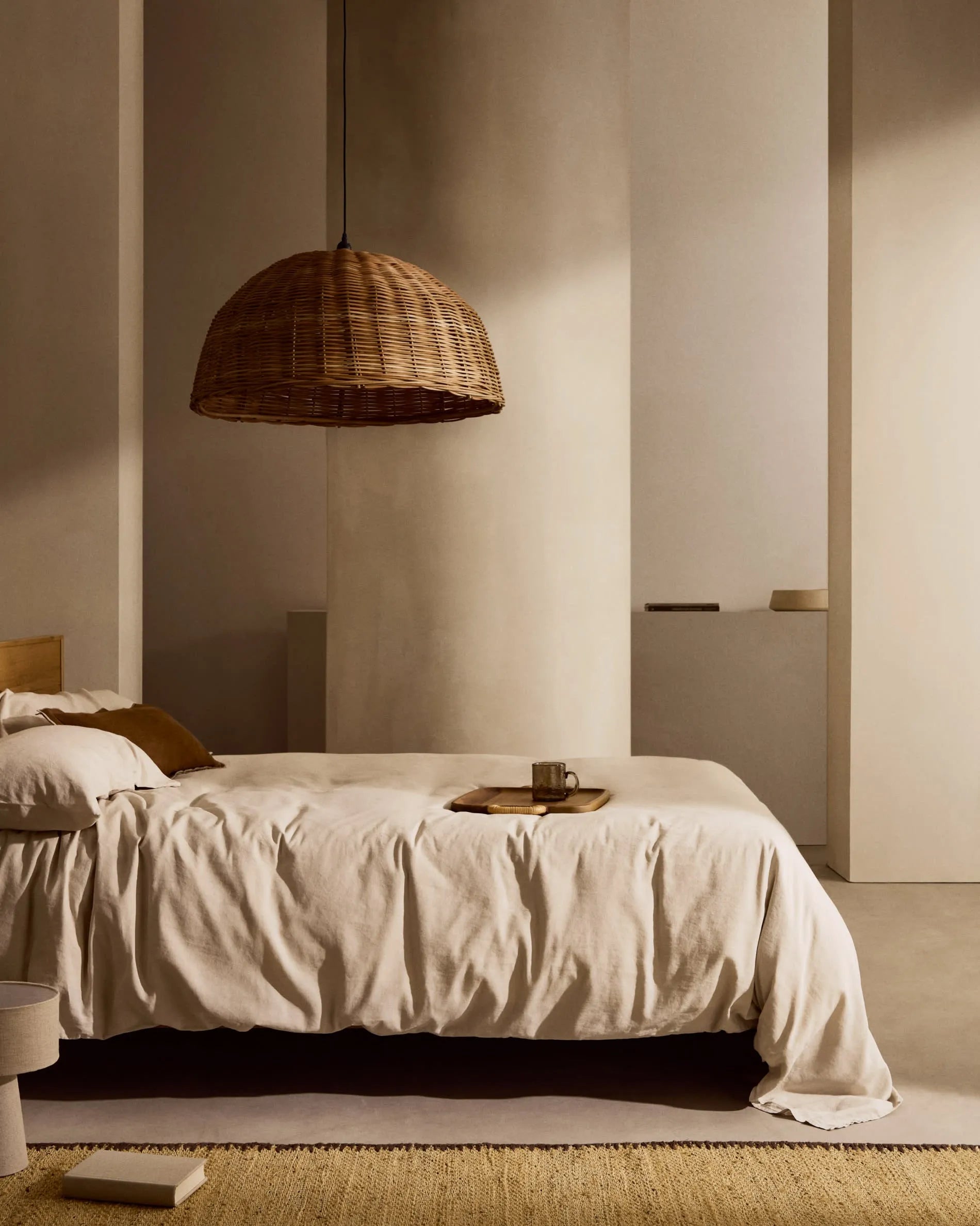 Elegante graue Bettwäsche aus Baumwolle und Leinen für 150 cm Betten, vereint Komfort und Stil.