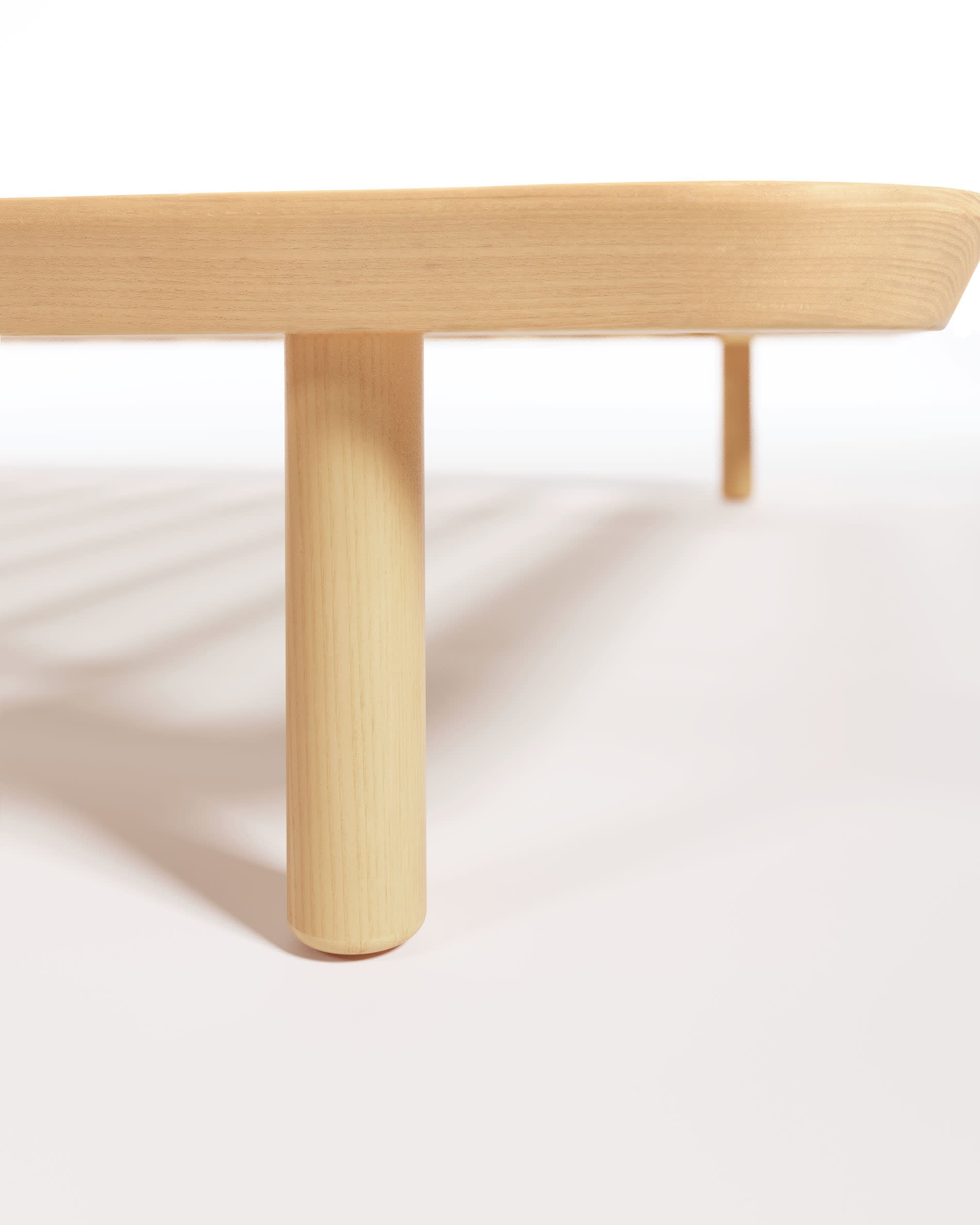 Anielle Bett aus Eschenholz von Kave Home, passend für 180x200 cm Matratzen, stilvoll, robust und hochwertig verarbeitet.