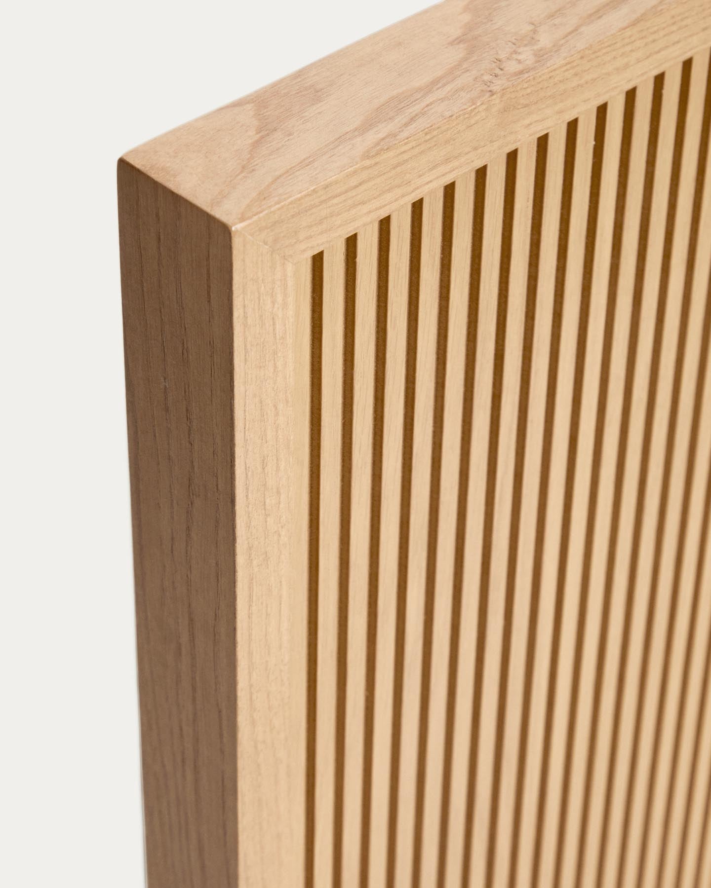 Bettkopfteil Helvine aus Eichenfurnier für Betten bis zu 160 cm, FSC 100 % in Natur präsentiert im Onlineshop von KAQTU Design AG. Kopfteile ist von Kave Home