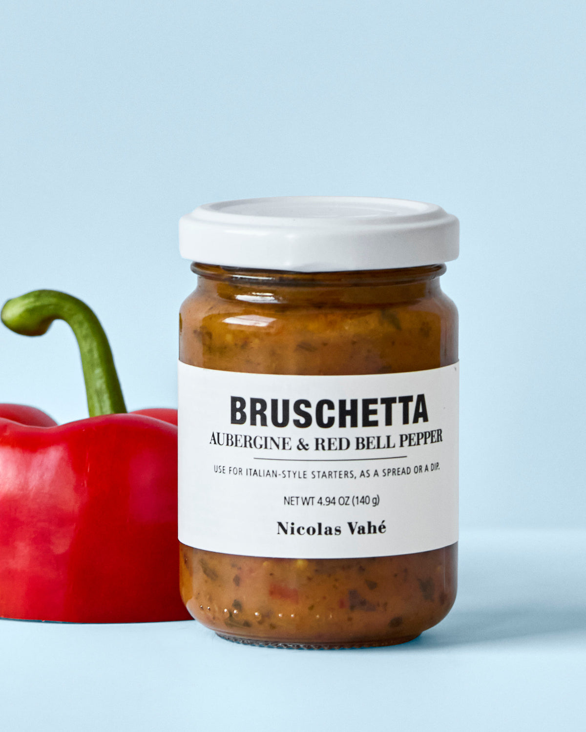 Bruschetta, aubergine & red bell Pfeffer in  präsentiert im Onlineshop von KAQTU Design AG. Lebensmittel ist von Nicolas Vahé