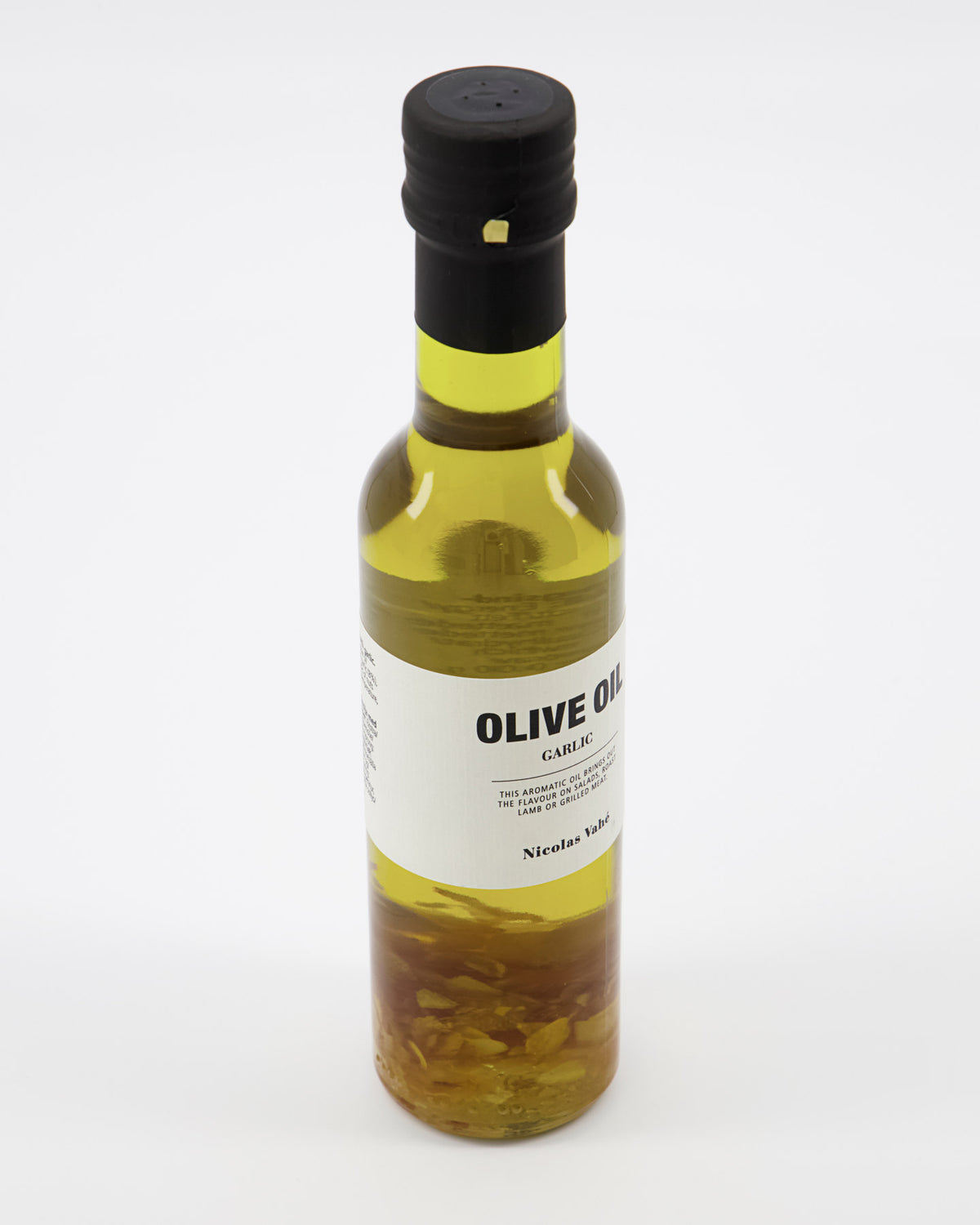 Olivenöl mit Knoblauch in  präsentiert im Onlineshop von KAQTU Design AG. Lebensmittel ist von Nicolas Vahé