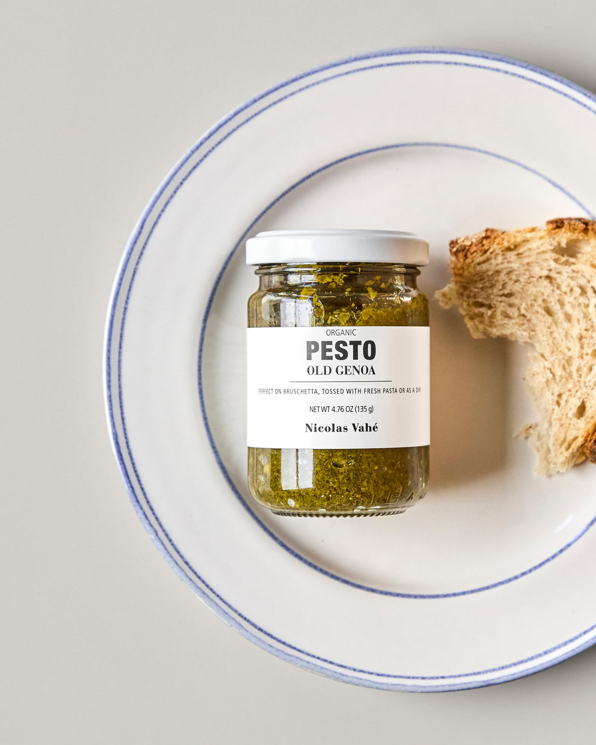 Organic pesto old Genoa in Elfenbein präsentiert im Onlineshop von KAQTU Design AG. Lebensmittel ist von Nicolas Vahé